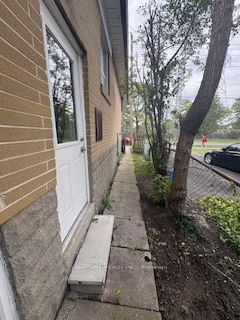 Unit Lower - 55 Bishop Avenue, North York 3