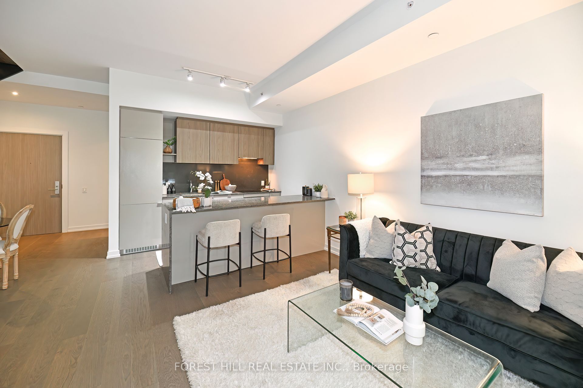 Unit 102 - 161 Roehampton Avenue, Toronto 3