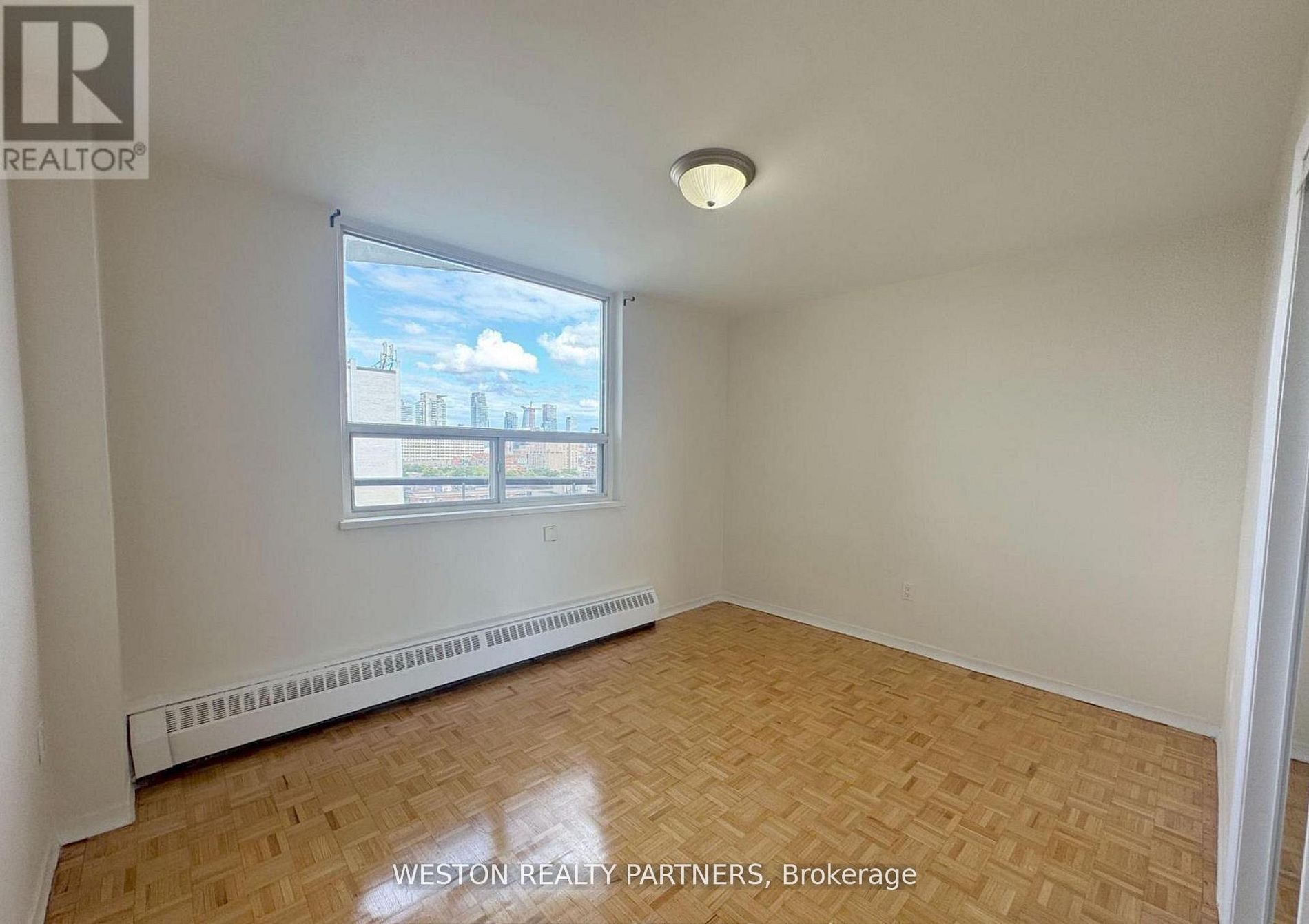 Unit 801 - 44 Walmer Road, Toronto 3