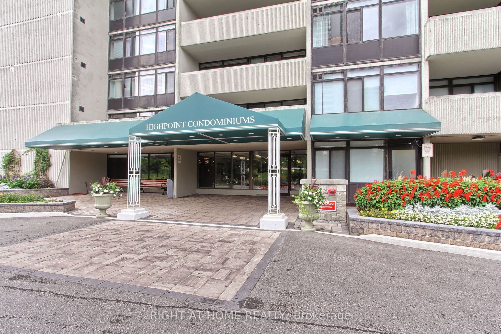 Unit 1006 - 3300 Don Mills Road, North York 3