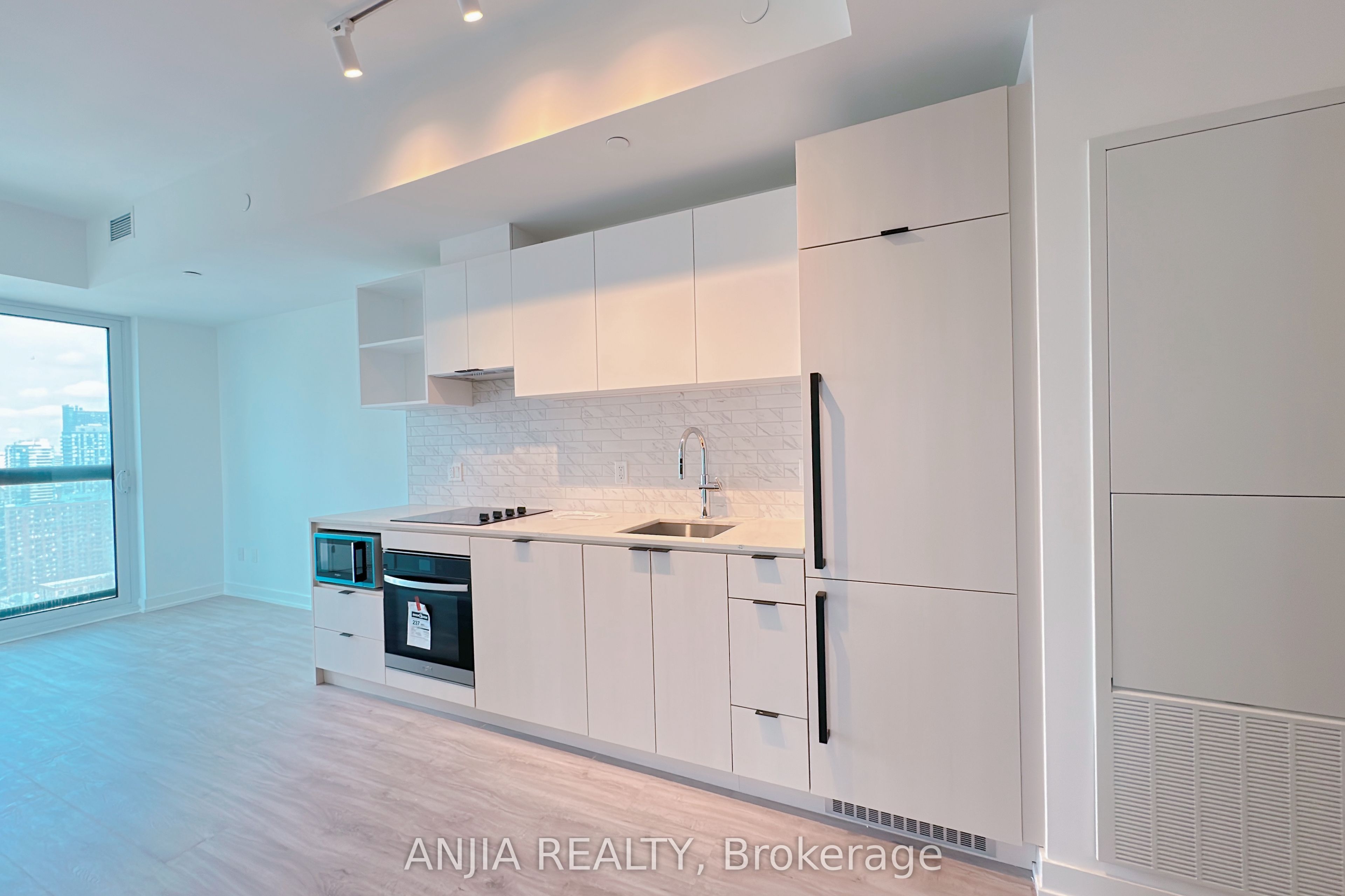 Unit 3503 - 252 Church Street, Toronto 2
