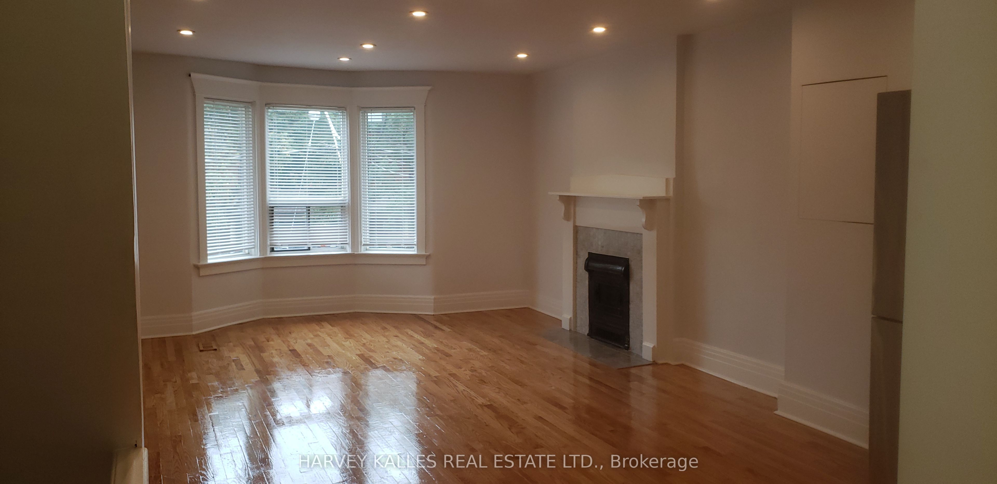 Unit Upper - 226 Ashworth Avenue, Toronto 4
