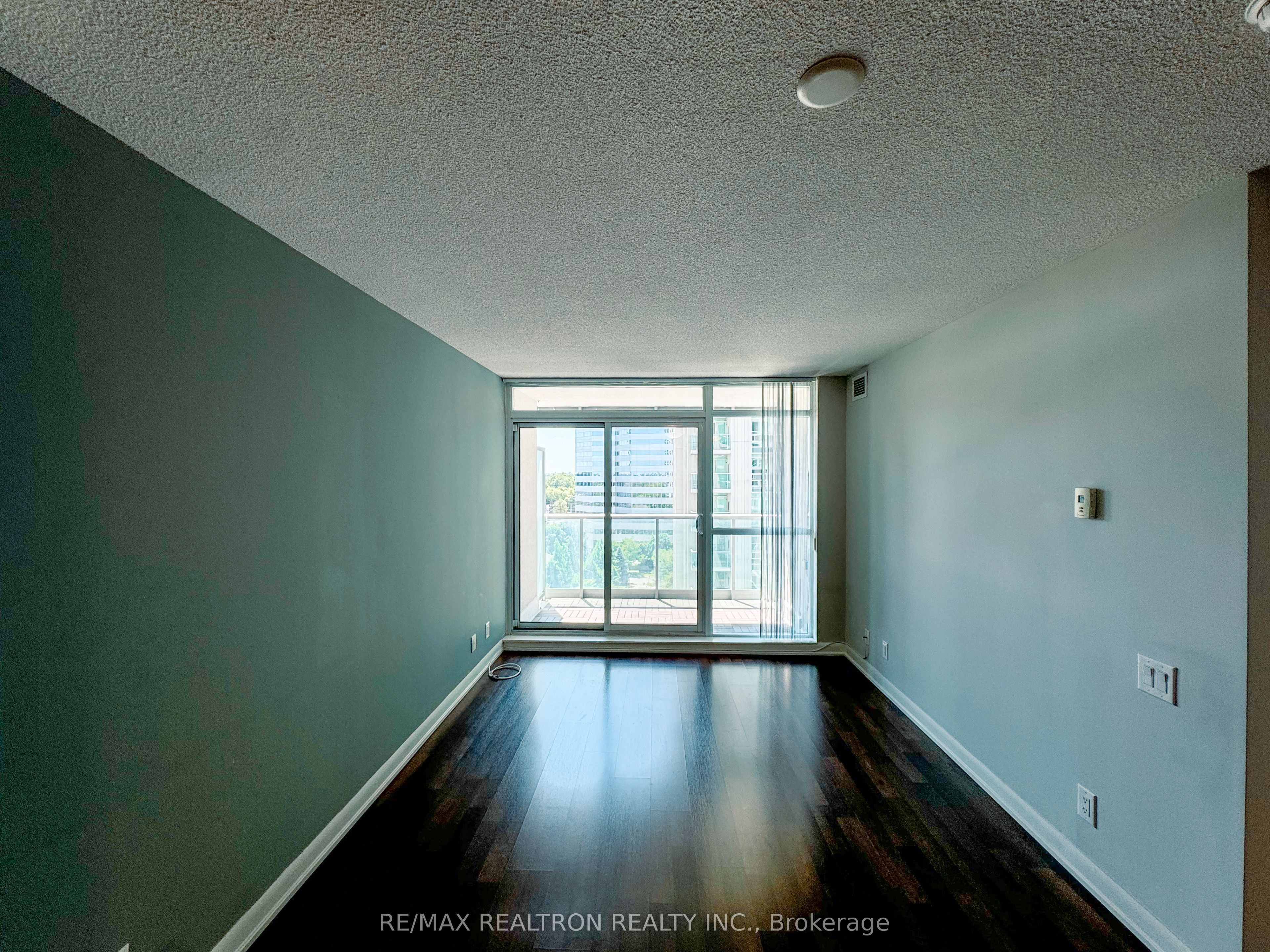 Unit 1103 - 17 Anndale Drive, North York 4
