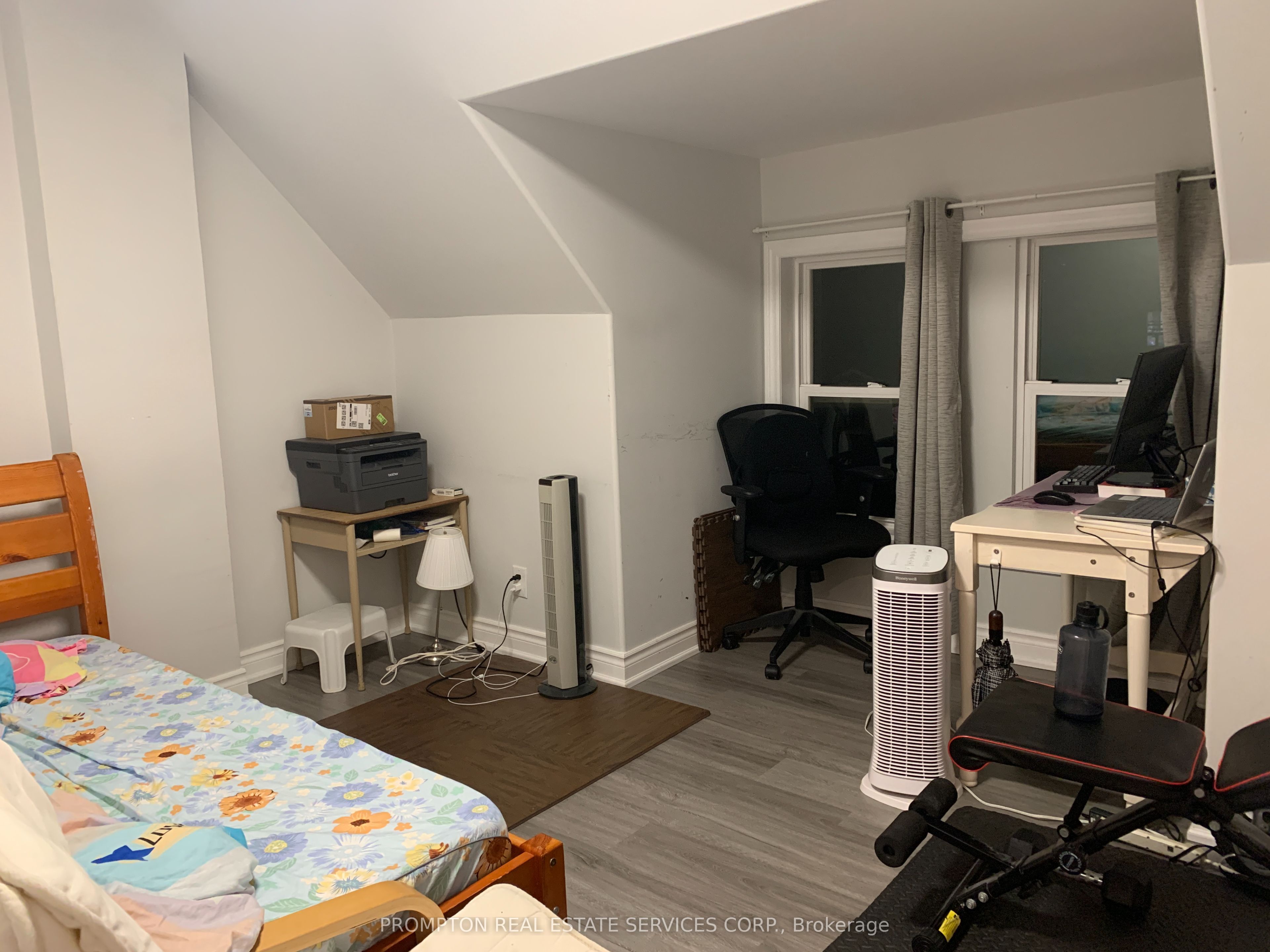 (Address not available), Toronto 4