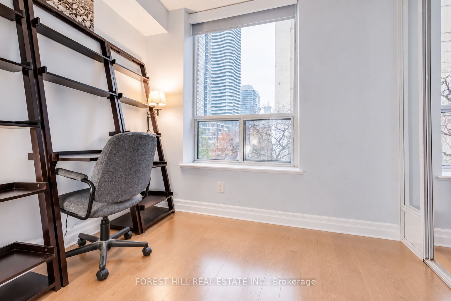 Unit 305 - 70 Alexander Street, Toronto 5