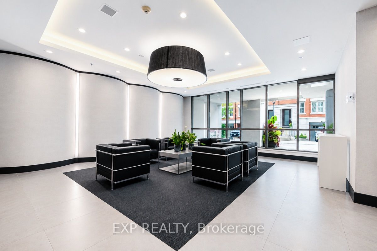 Unit 216 - 377 Madison Avenue, Toronto 5