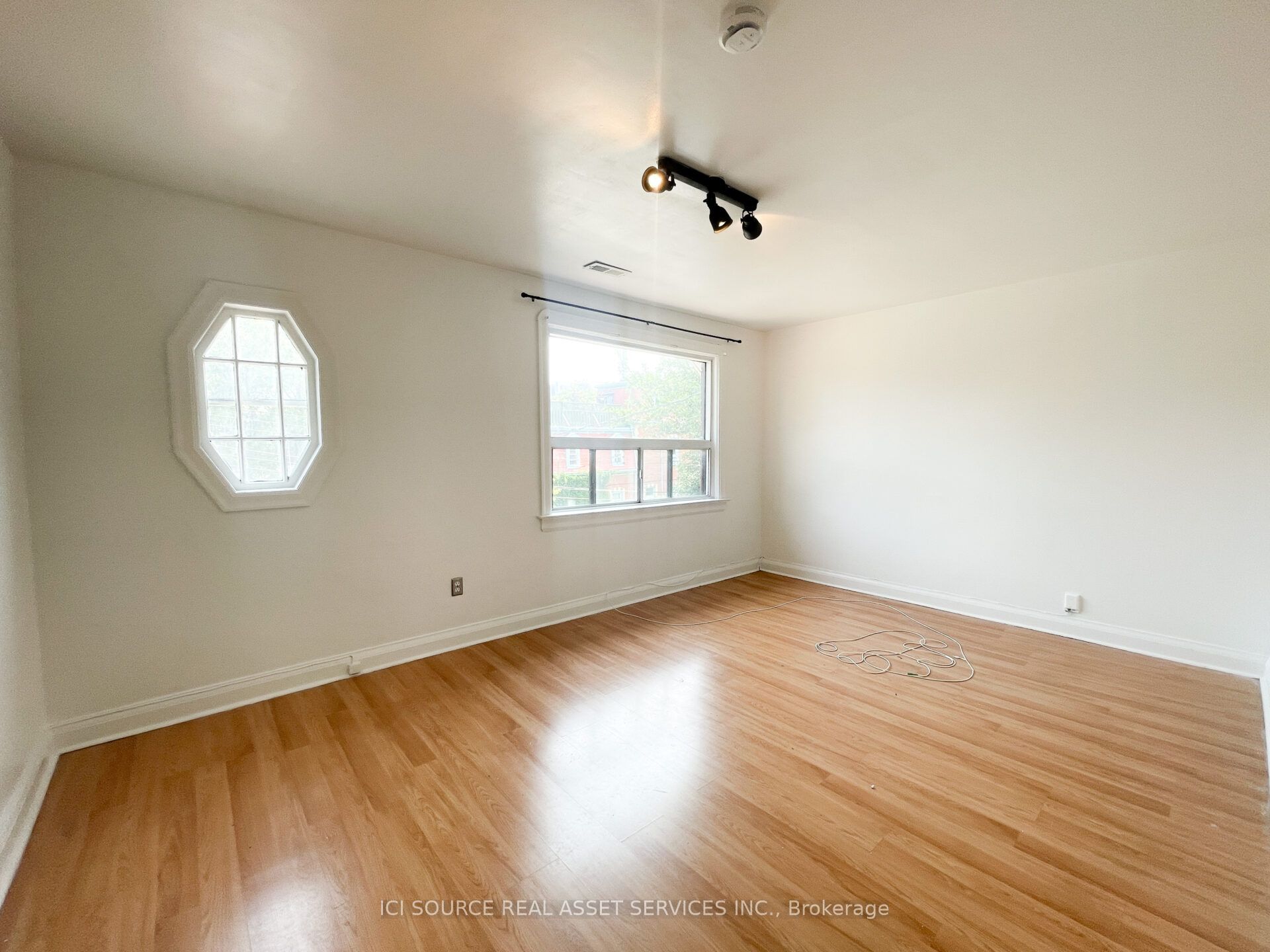 Unit 2 - 54 Markham Street, Toronto 5