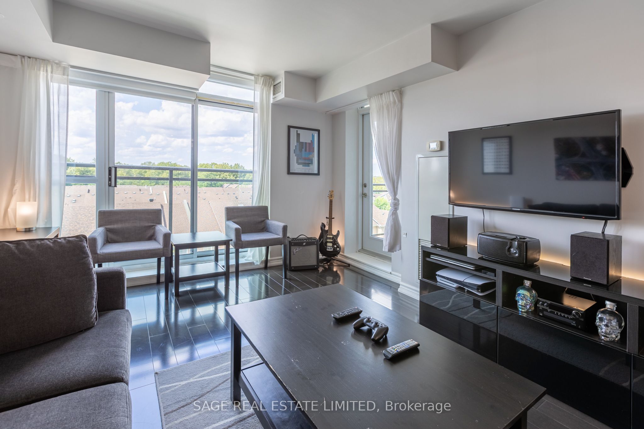 Unit 502 - 120 Dallimore Circle, North York 5