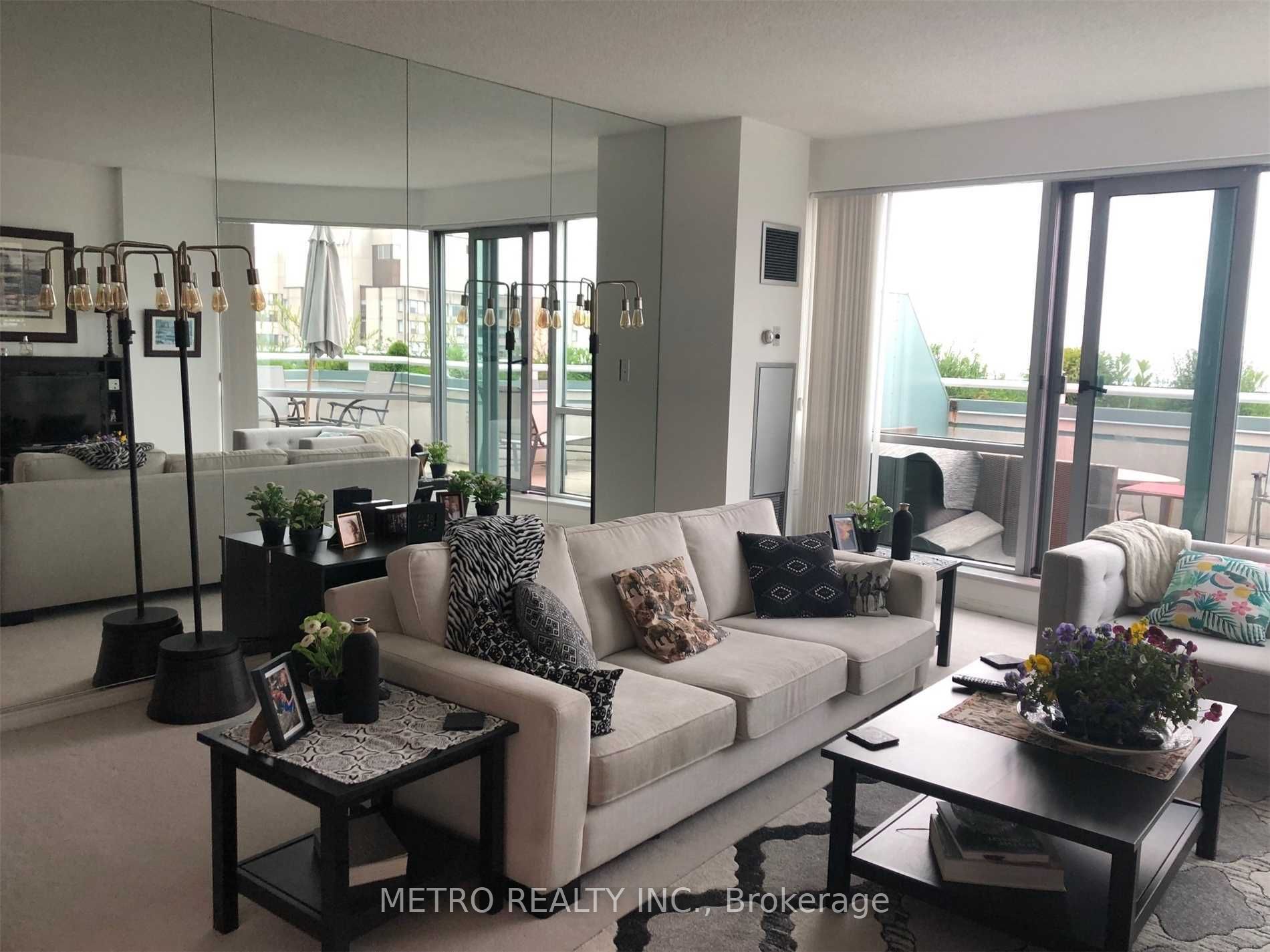 Unit 3412 - 10 Yonge Street, Toronto 2
