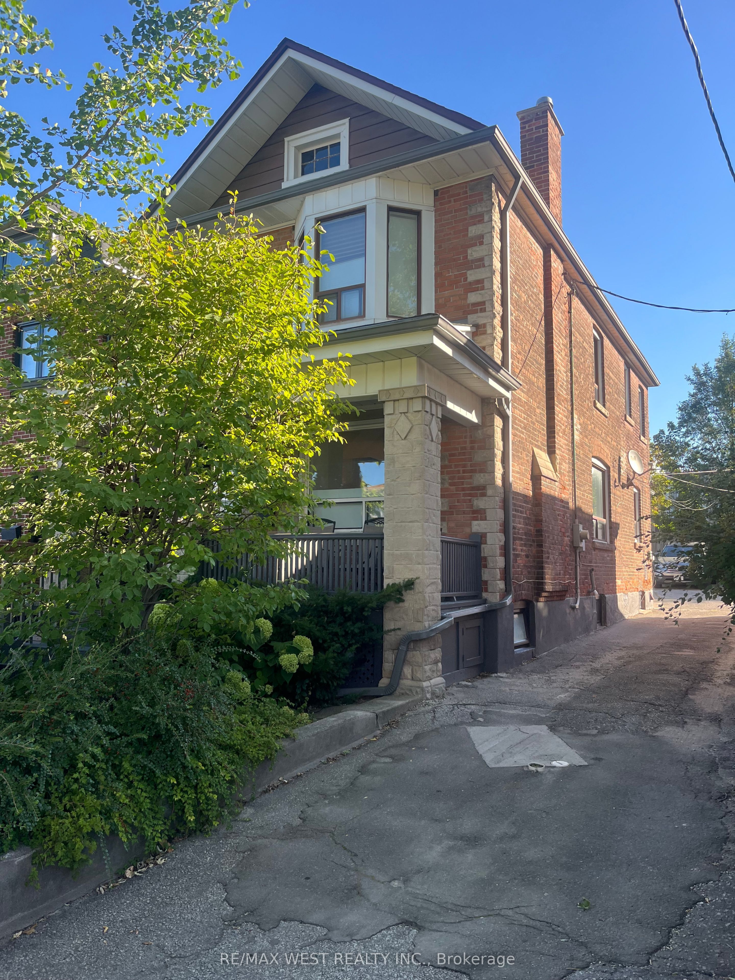 Unit Basement - 7 Blandford Street, Toronto 2