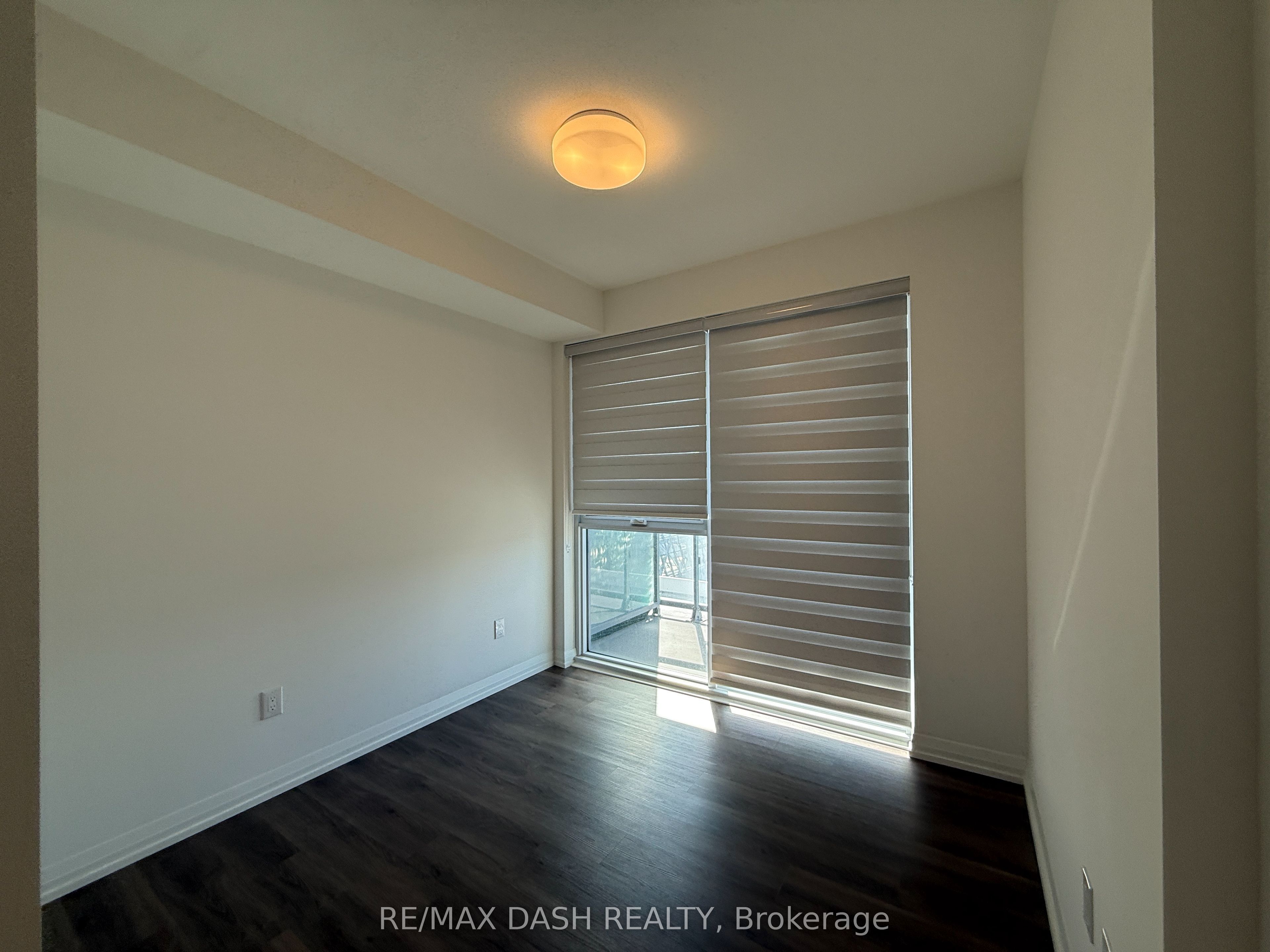 Unit 811 - 280 Dundas Street W, Toronto 5