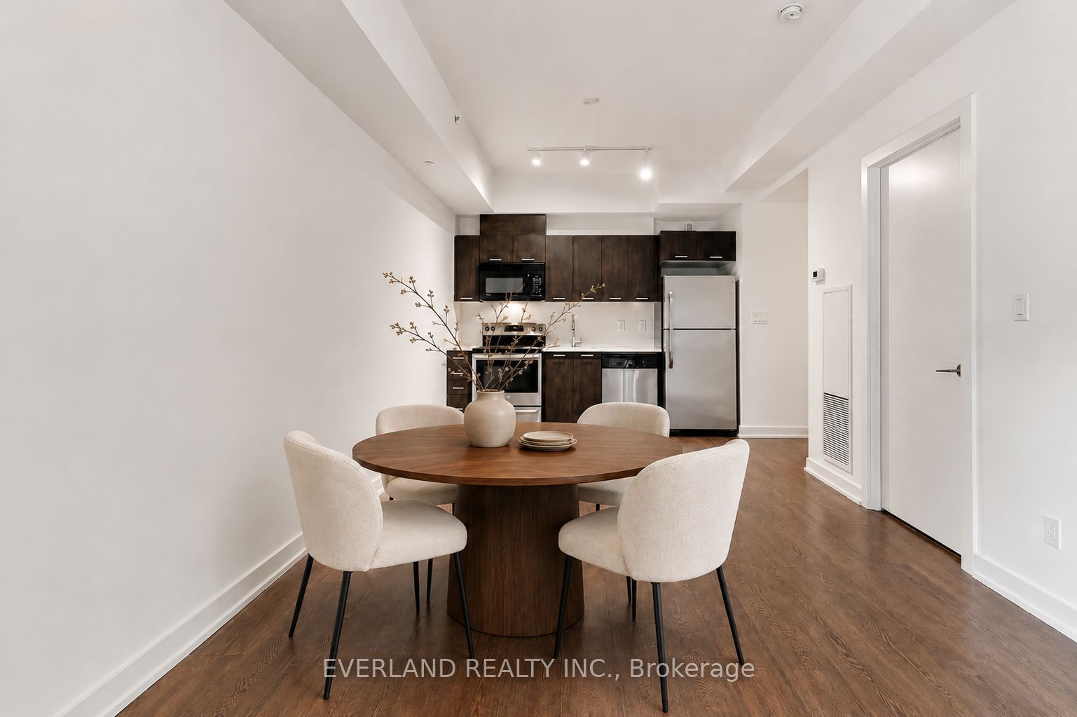 Unit 201 - 20 Bruyeres Mews, Toronto 4