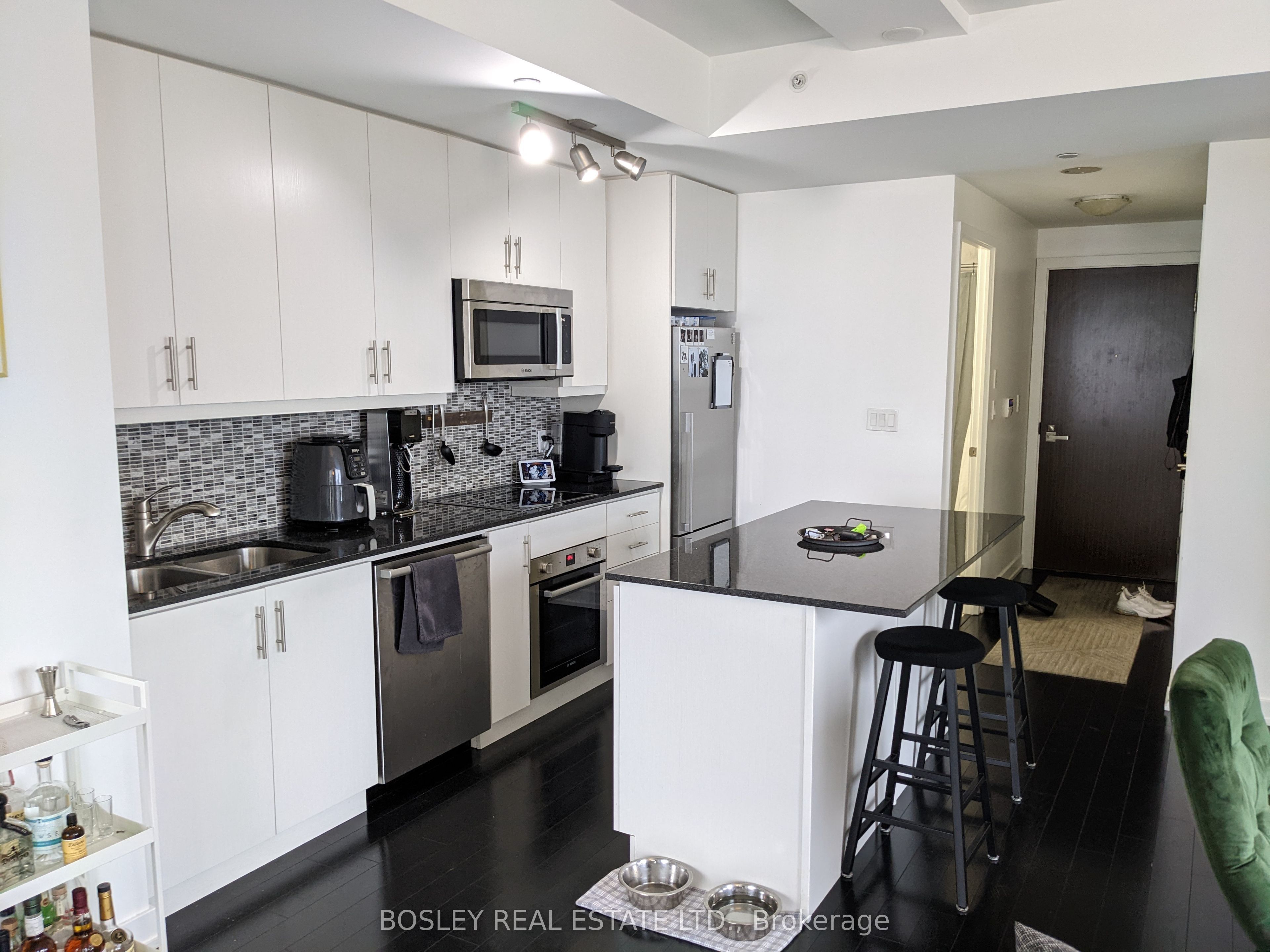 Unit 1806 - 1 The Esplanade Avenue, Toronto 2