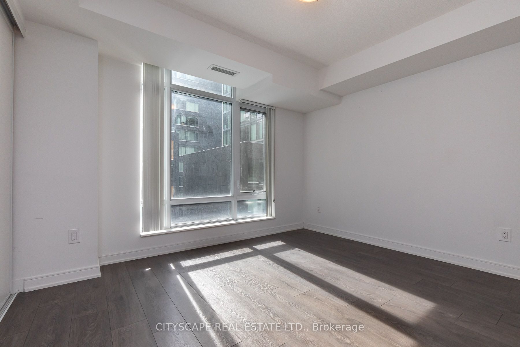 Unit 702 - 525 Adelaide Street W, Toronto 5