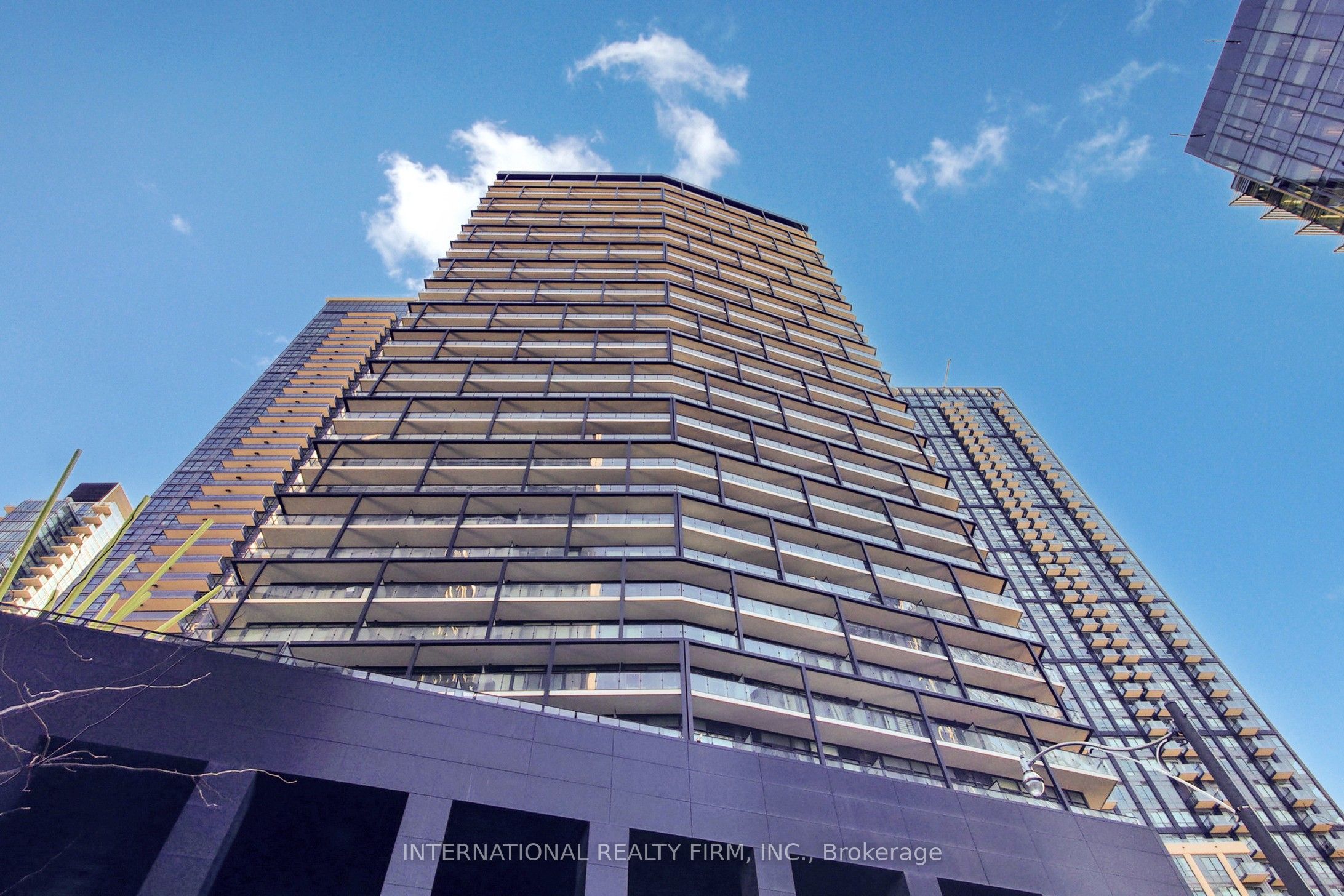 Unit 1710 - 125 Peter Street, Toronto 4