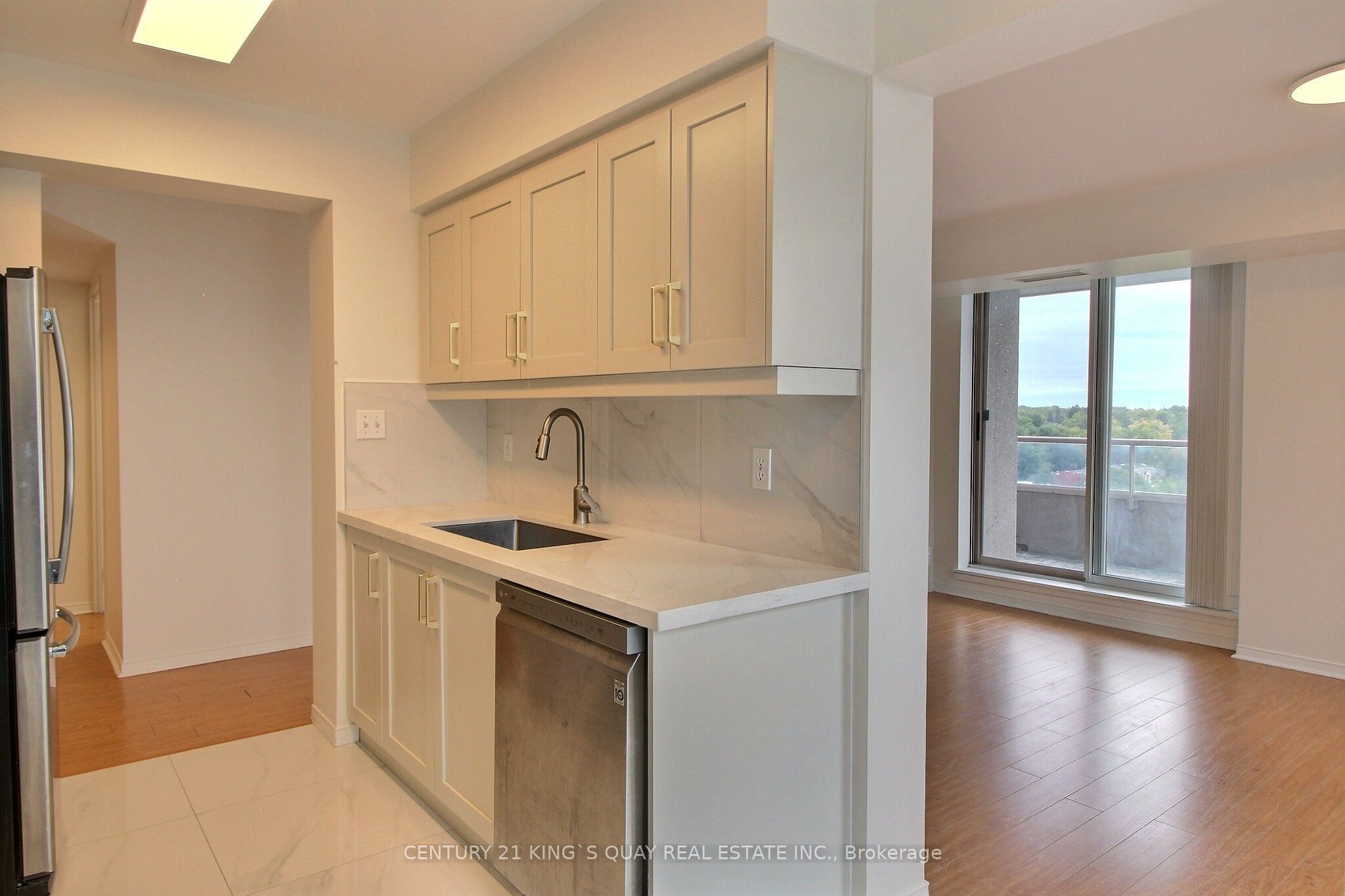 Unit 1005 - 18 Hillcrest Avenue, North York 5