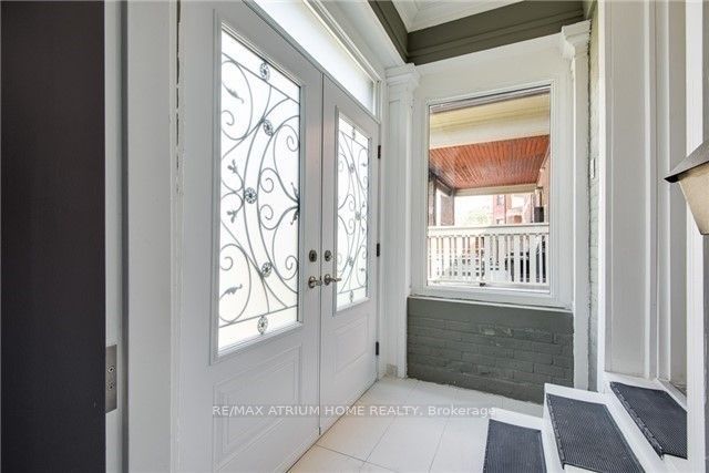 Unit 3 - 179 Spadina Road, Toronto 3