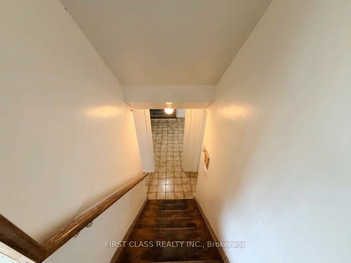 Unit Unit 1 - 53 Euclid Avenue, Toronto 5
