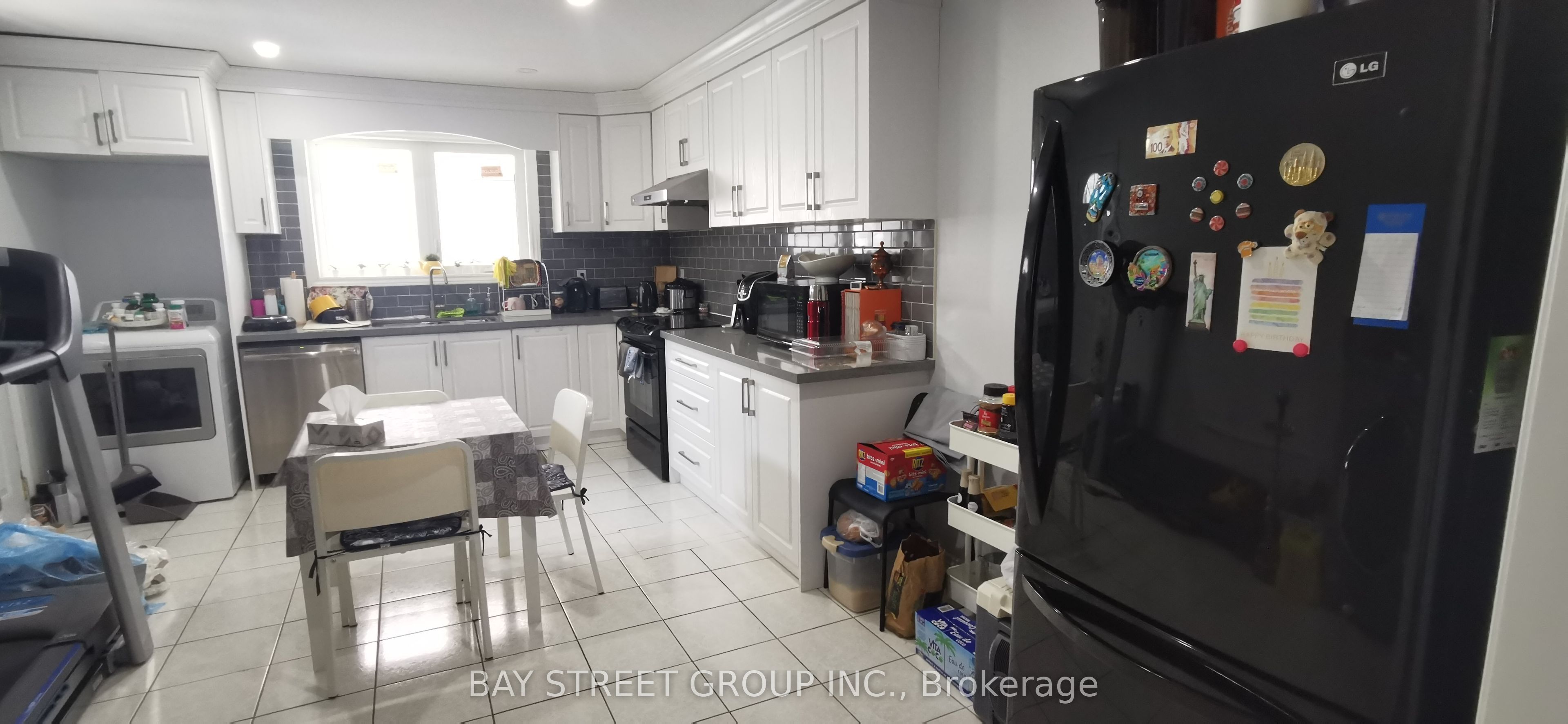 Unit Main - 191 Pleasant Avenue, North York 4