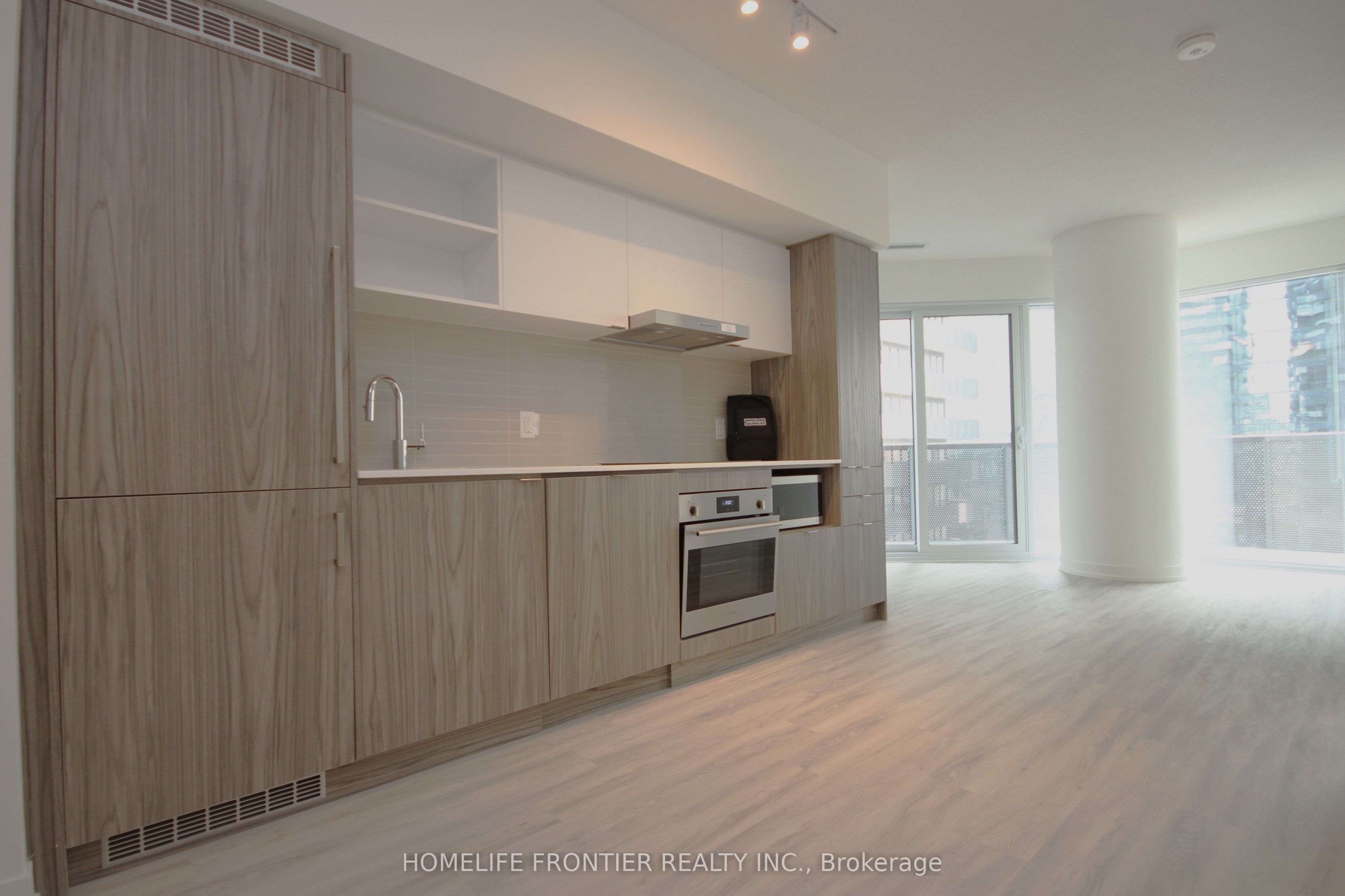 Unit 2009 - 55 Cooper Street, Toronto 4
