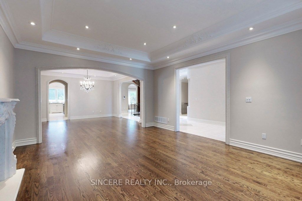 195 Byng Avenue, North York 5