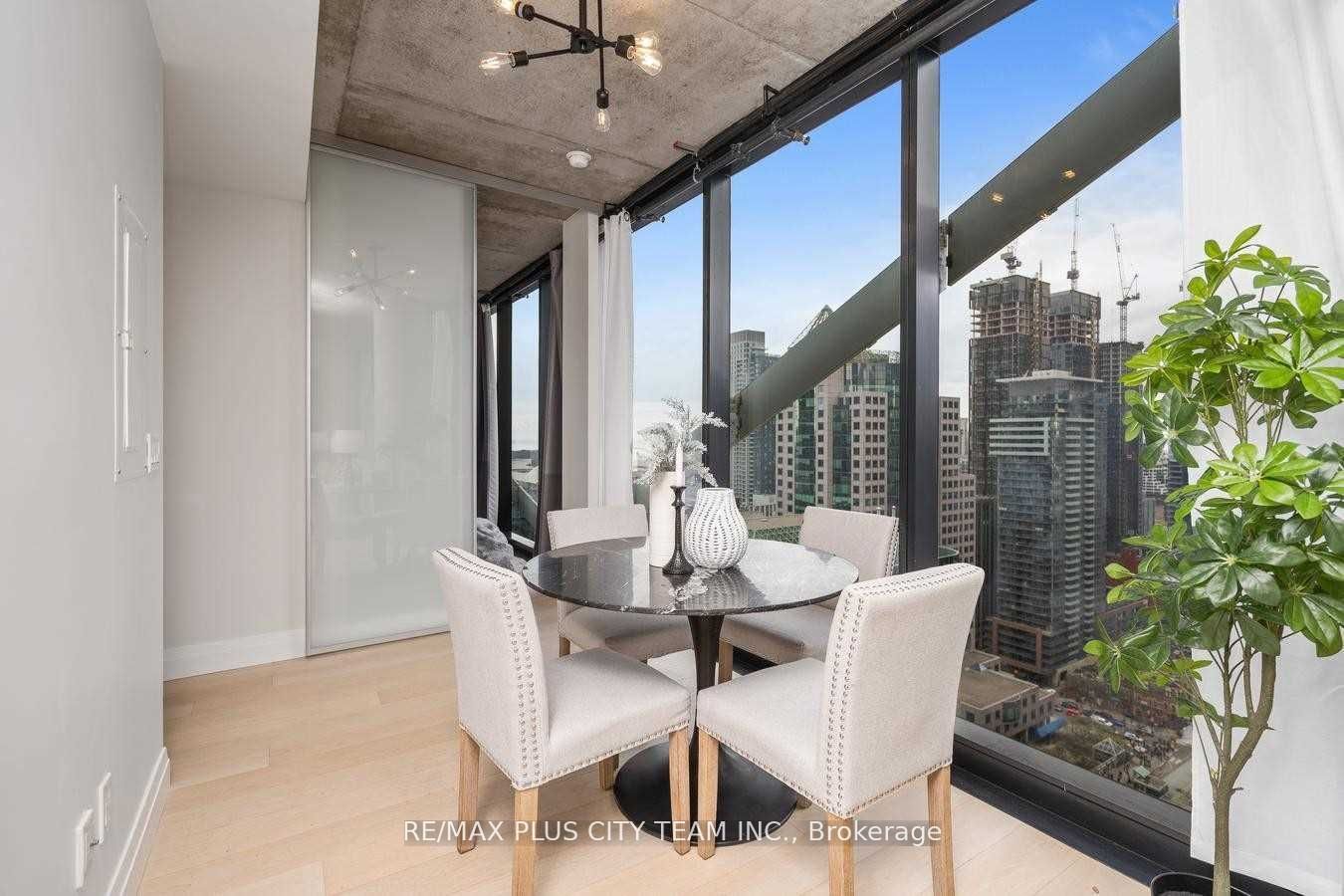Unit 2701 - 224 King Street W, Toronto 5