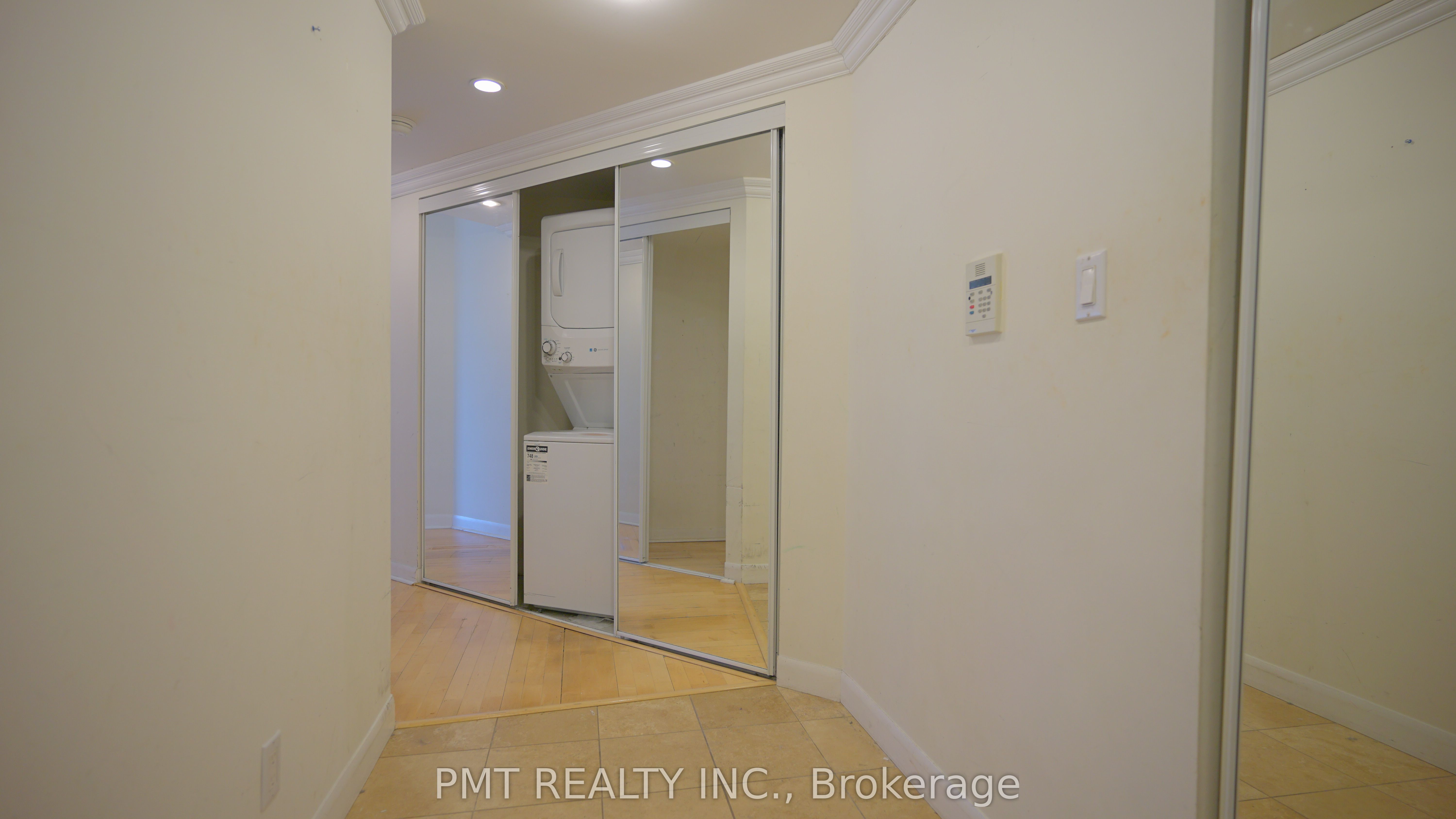 Unit 3008 - 210 Victoria Street, Toronto 4
