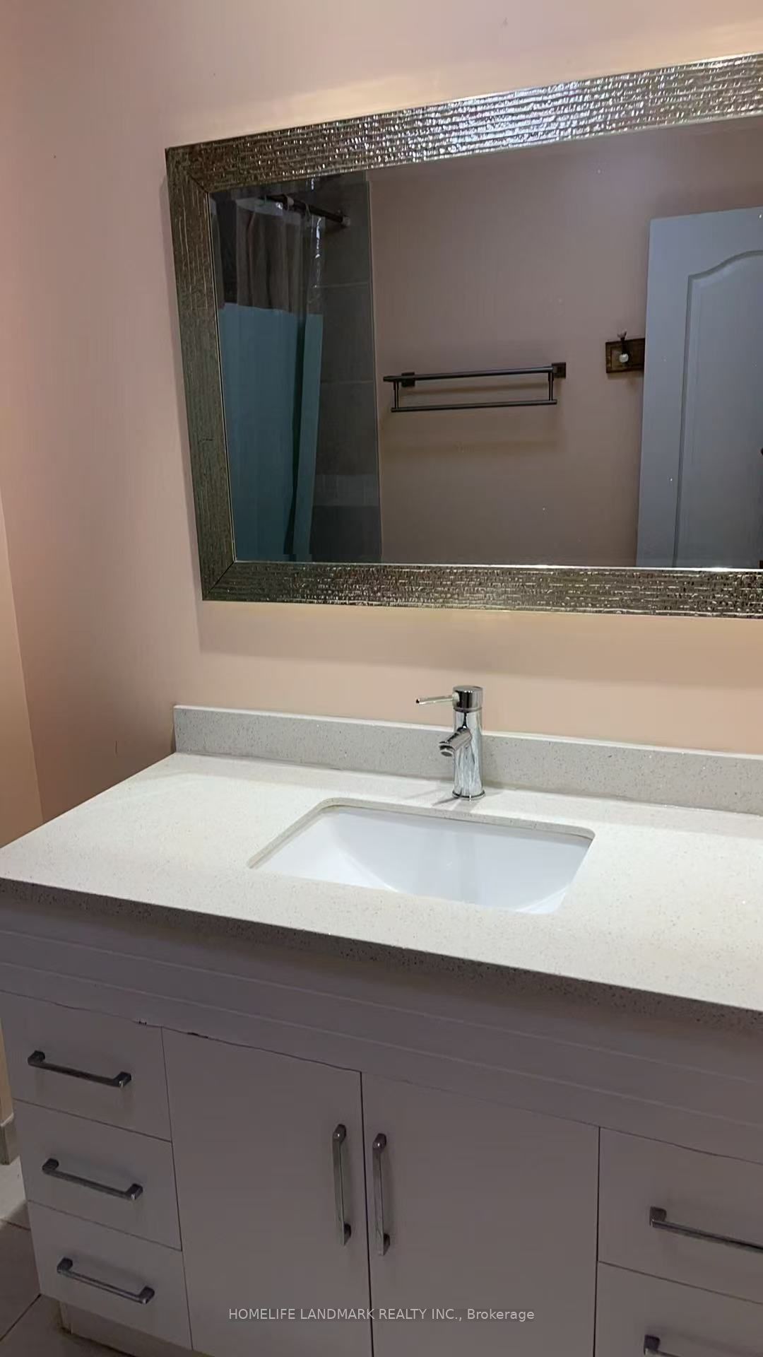 Unit Main Floor - 379 Apache Trail, North York 3