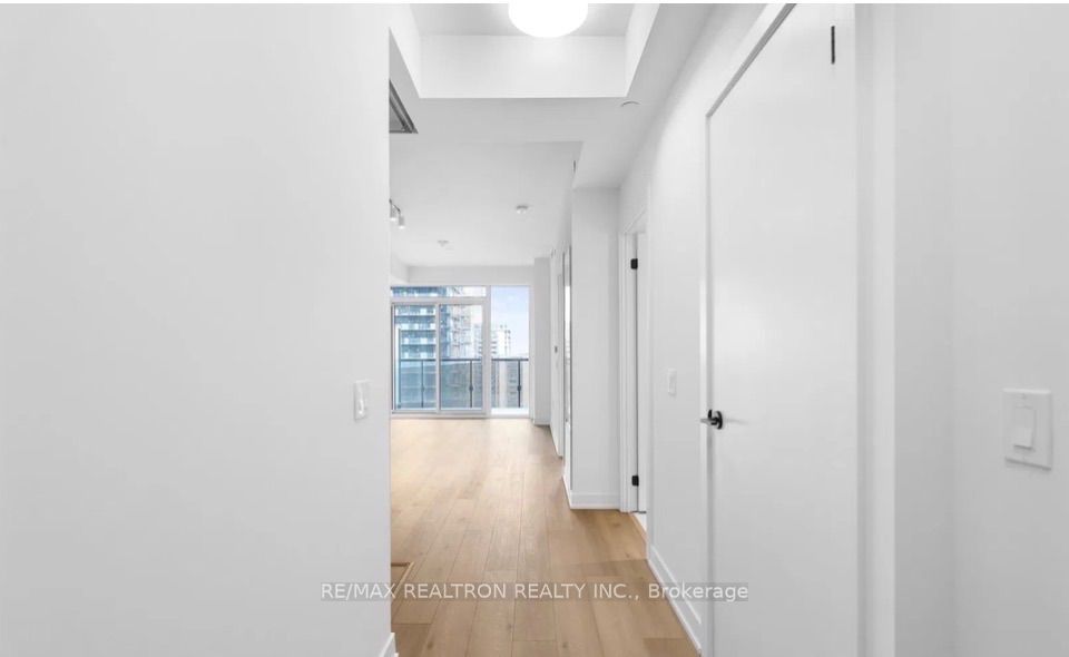 Unit 1008 - 117 Broadway Avenue, Toronto 4