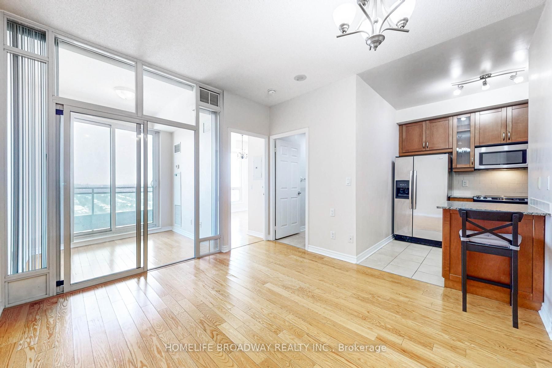 Unit 2215 - 18 Holmes Avenue, North York 5