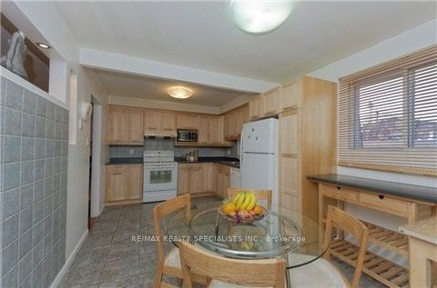 Unit Upper - 290 Mcnicoll Avenue, North York 4