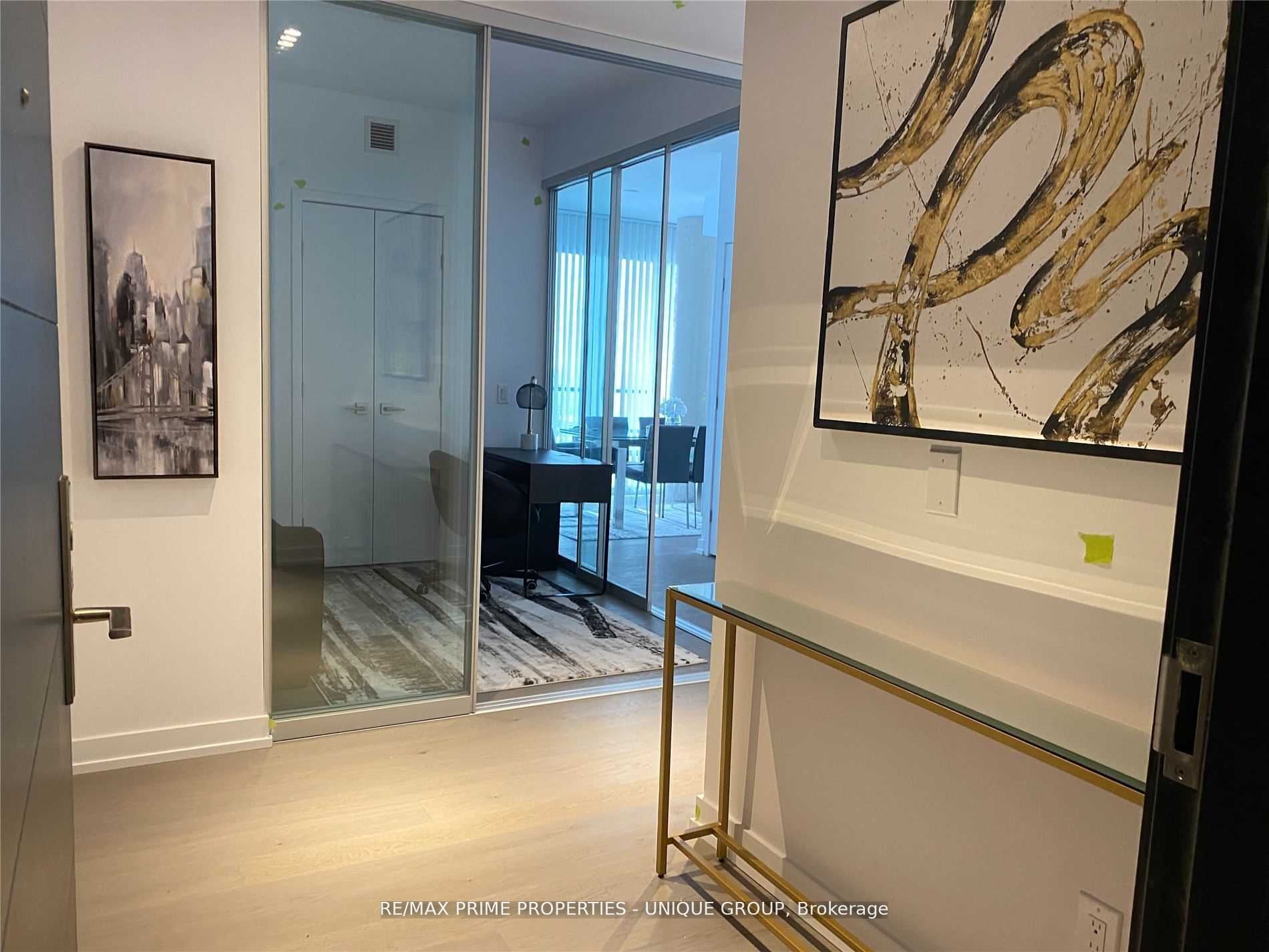Unit 5002 - 488 University Avenue, Toronto 3