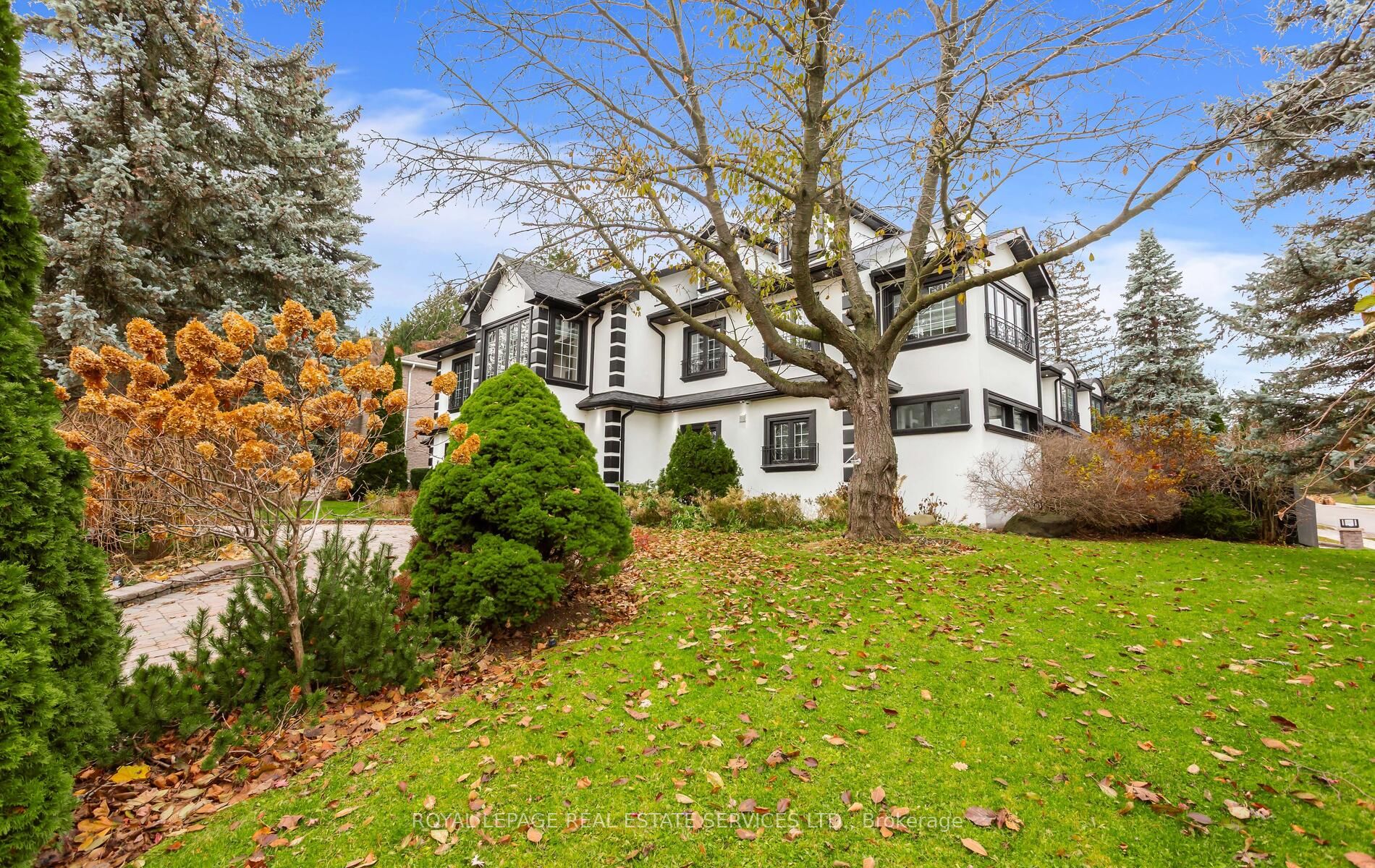 197 The Bridle Path, North York 4