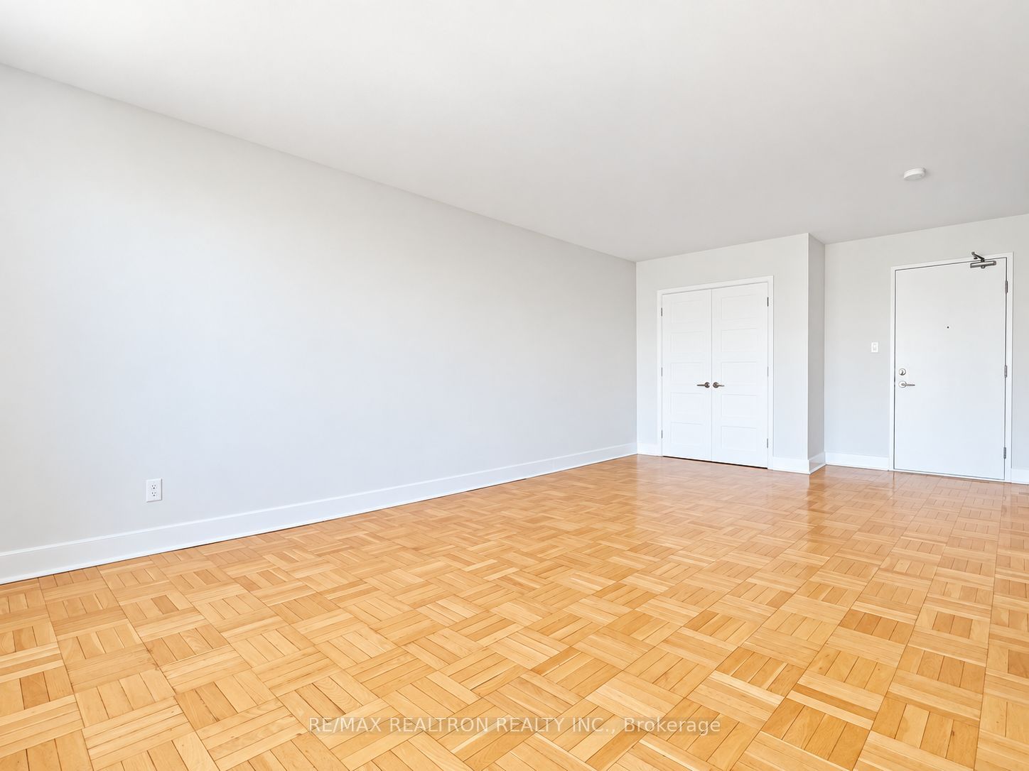 Unit 304 - 1545 Bathurst Street, Toronto 5