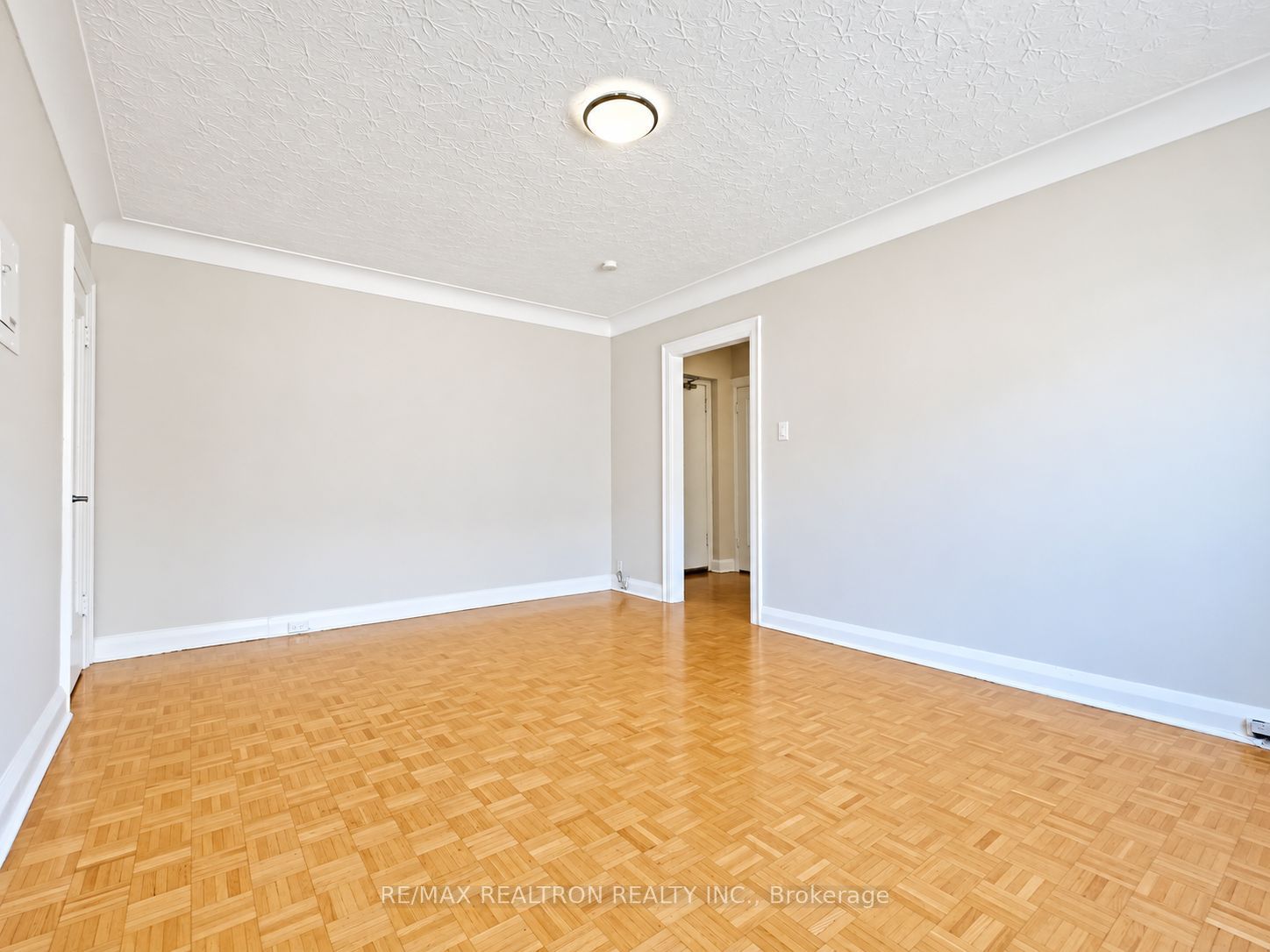 Unit 606 - 394 Avenue Road, Toronto 4
