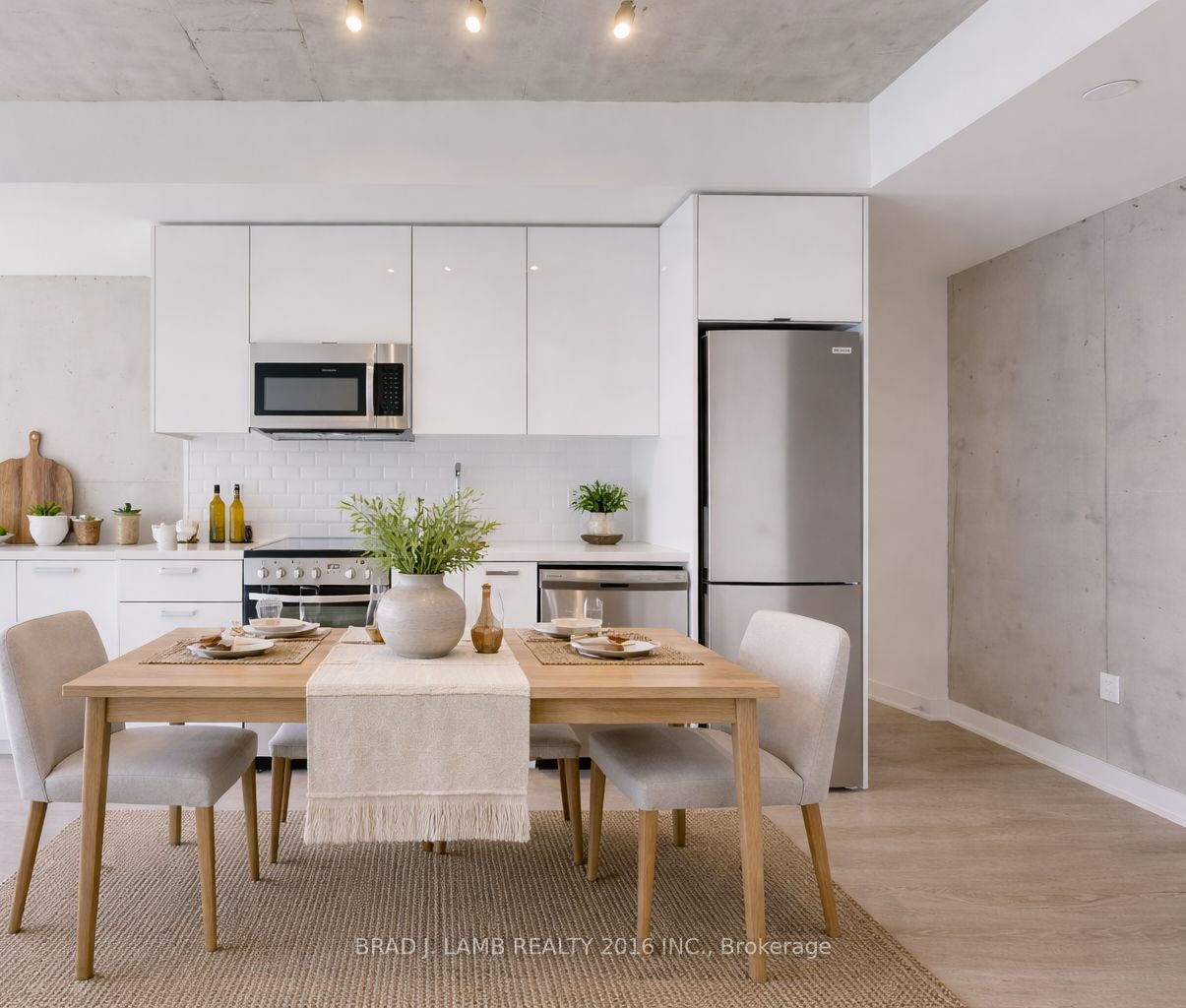Unit 2502 - 284 King Street E, Toronto 2