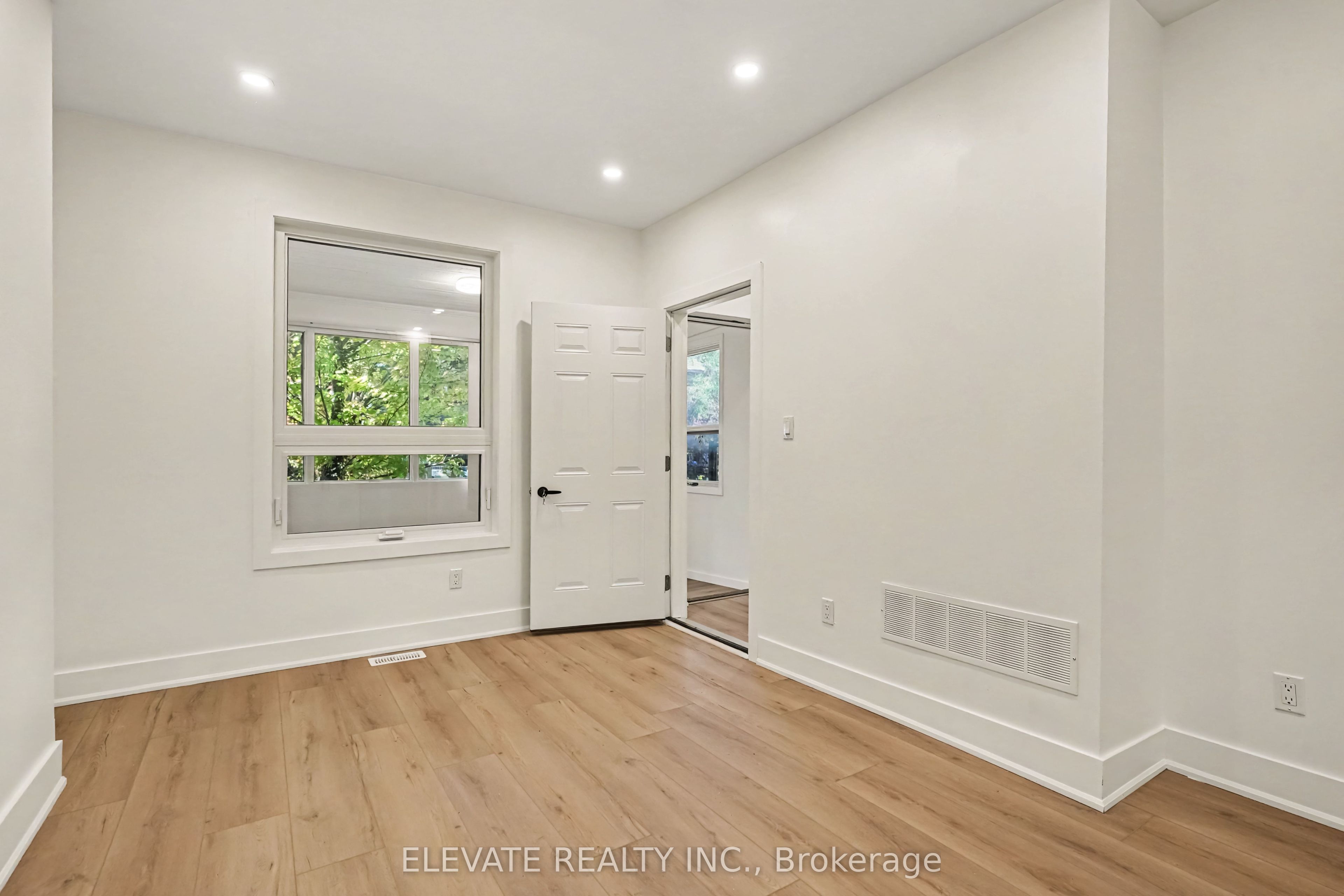 Unit Main - 617 Clinton Street, Toronto 4