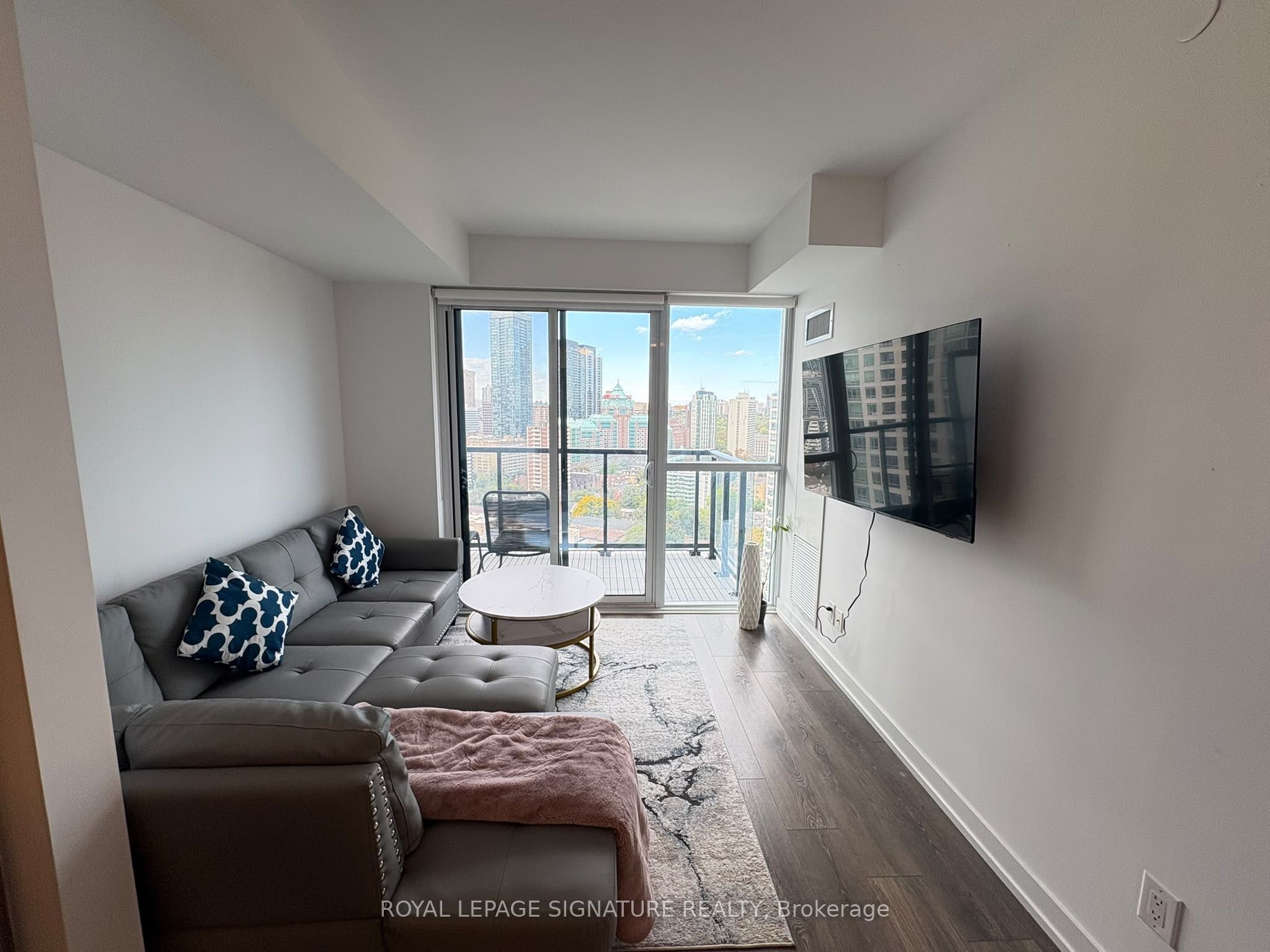 Unit 2210 - 159 Wellesley Street, Toronto 4