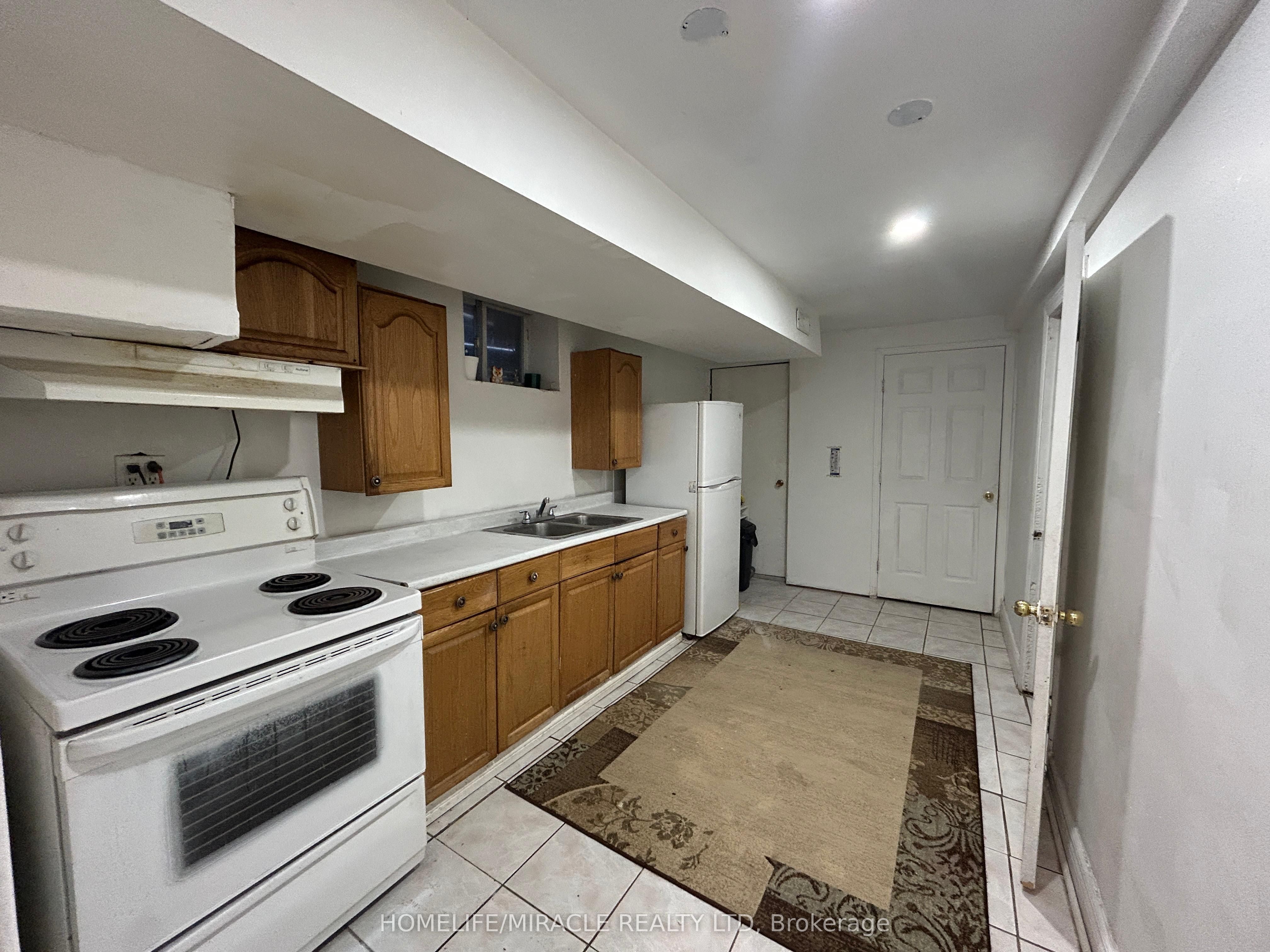 Unit Basement - 568 Oakwood Avenue, Toronto 5