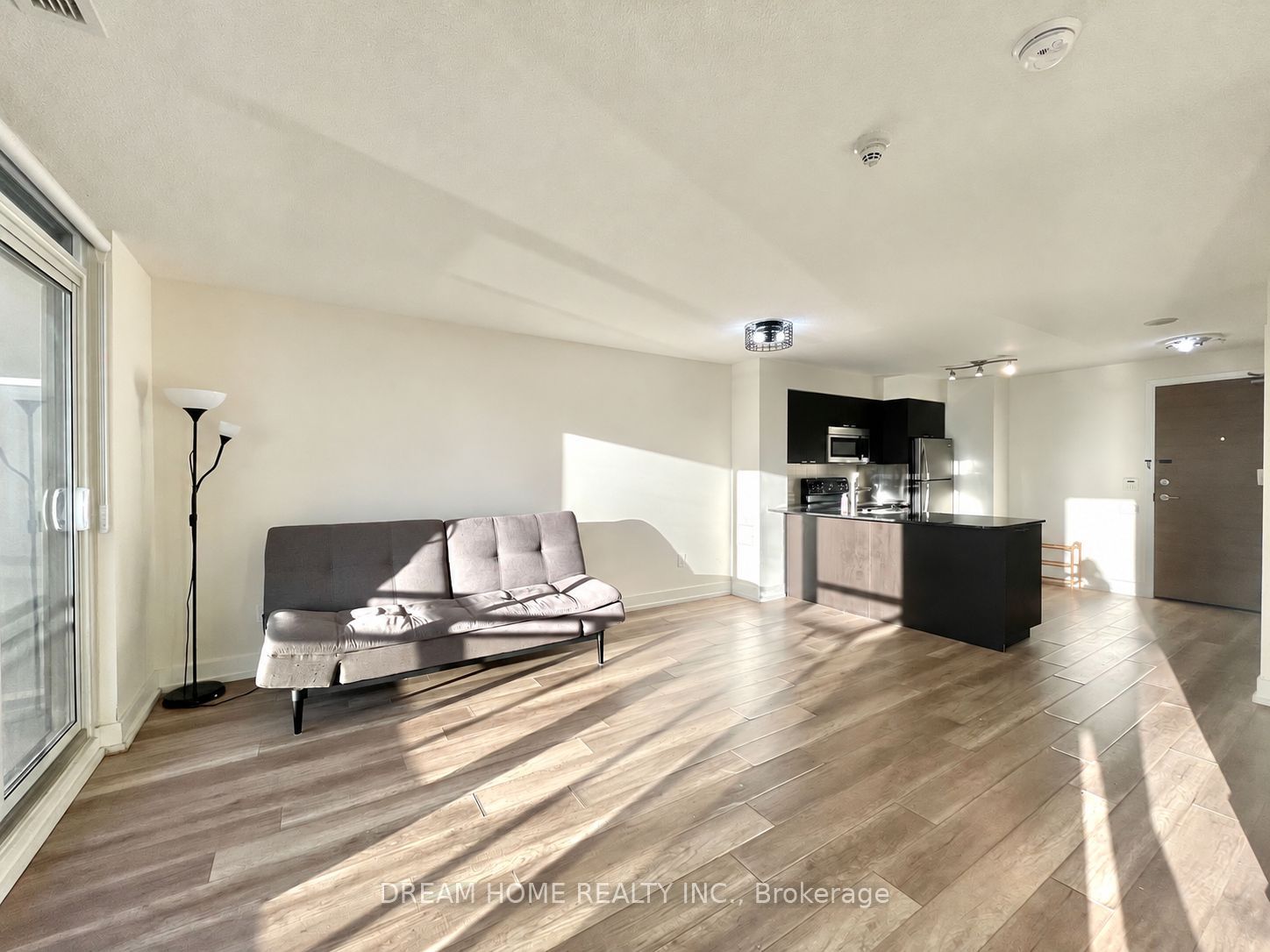 Unit 711 - 23 Sheppard Avenue E, North York 4