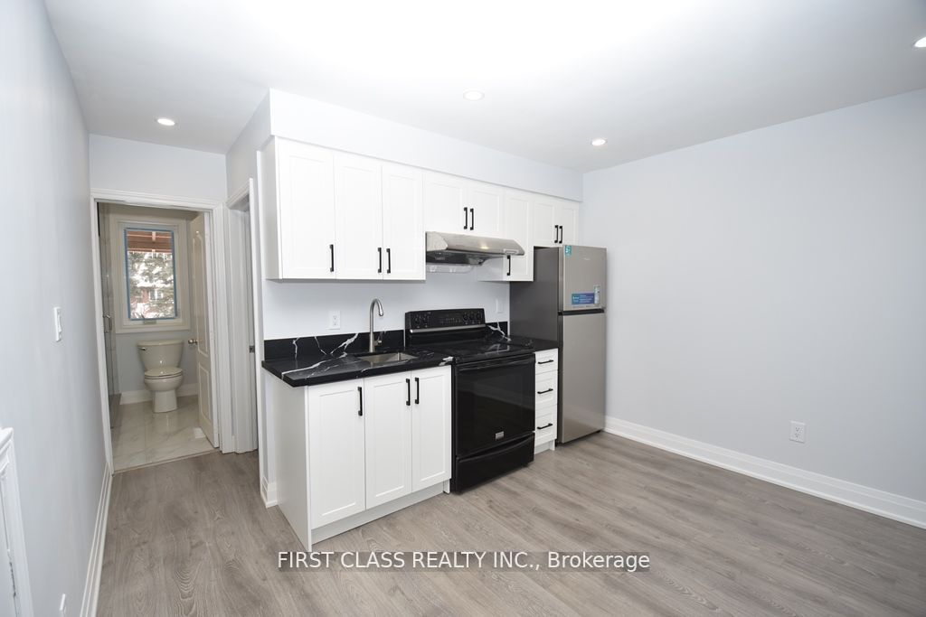 Unit Front - 319 Senlac Road, North York 4