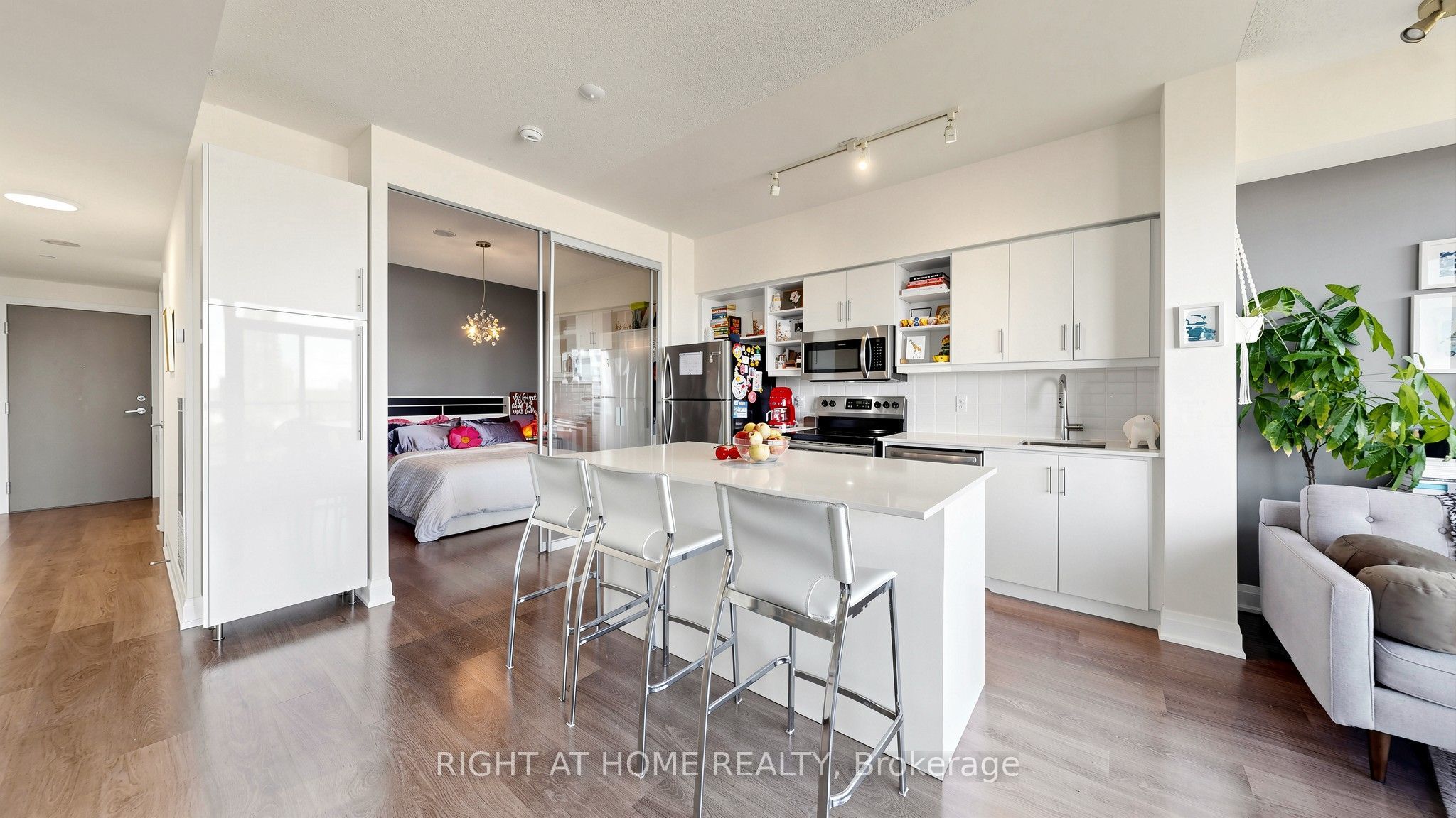 Unit 1103 - 160 Vanderhoof Avenue, Toronto 3