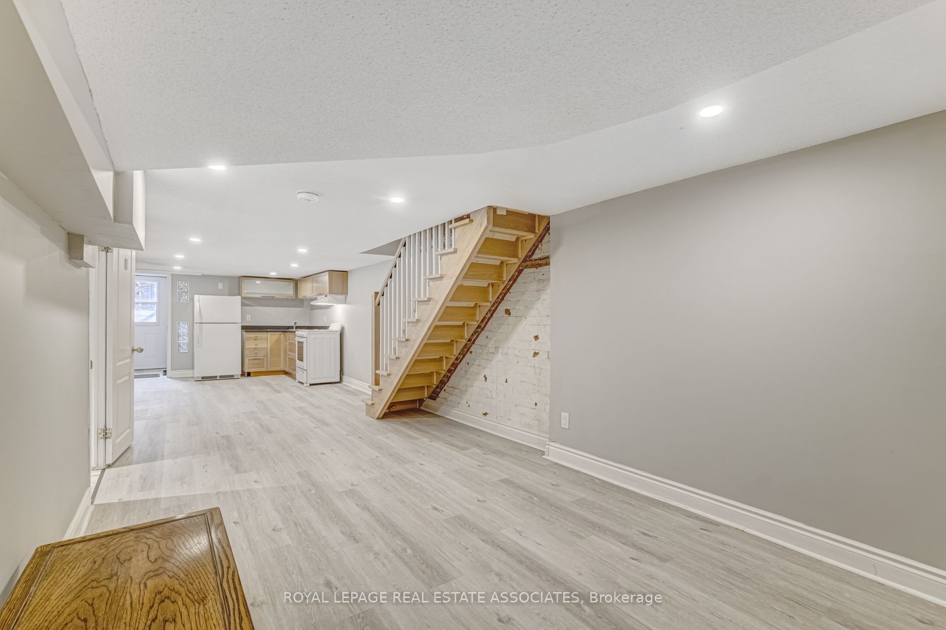 Unit 3 - 274 Ossington Avenue, Toronto 2