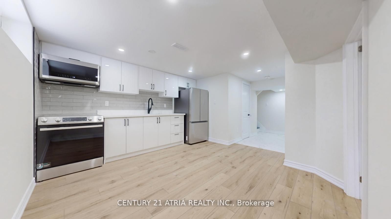 Unit Lower B - 57 Saddle Ridge Drive, North York 2