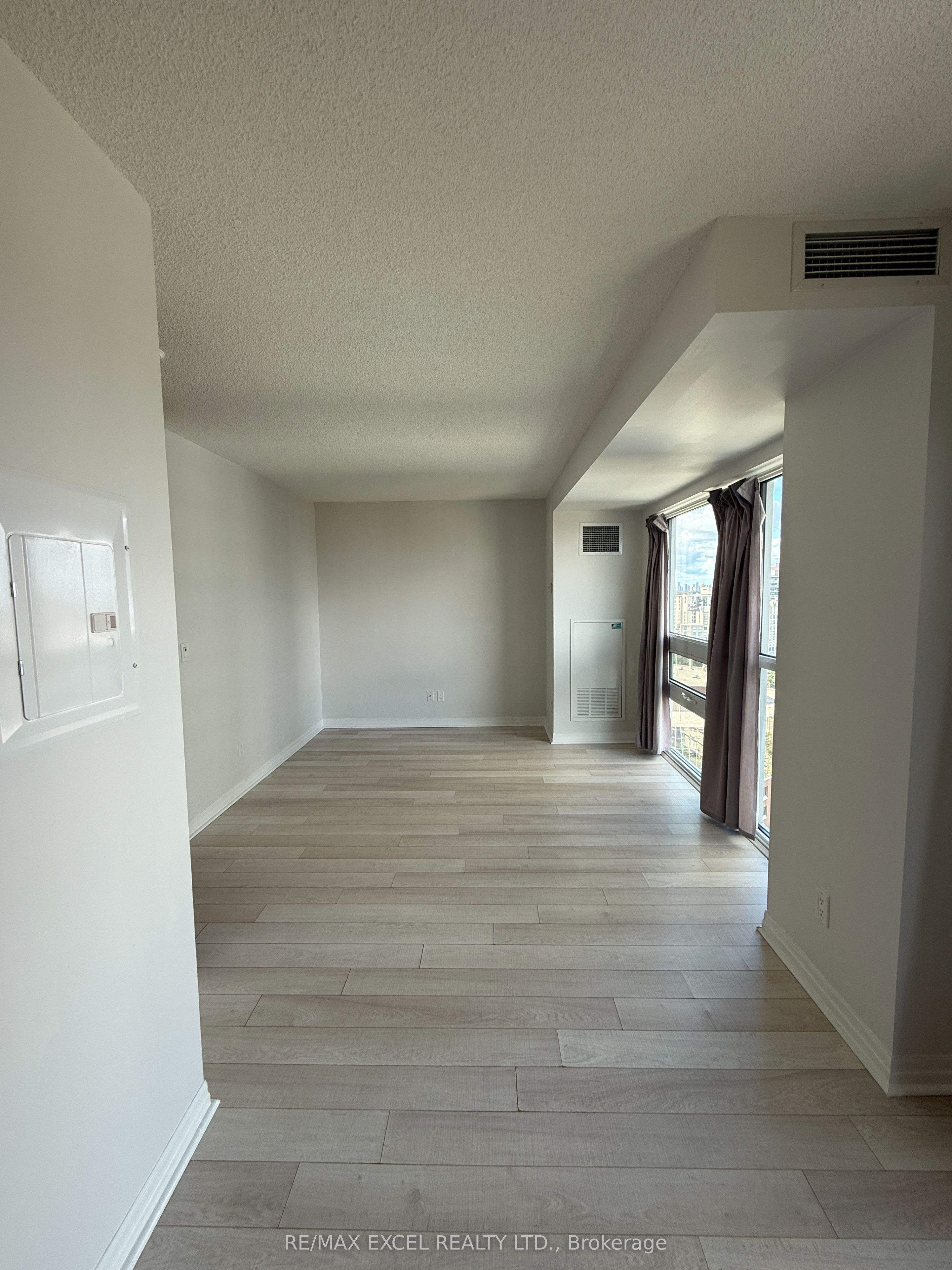 Unit 1903 - 275 Yorkland Road, North York 3