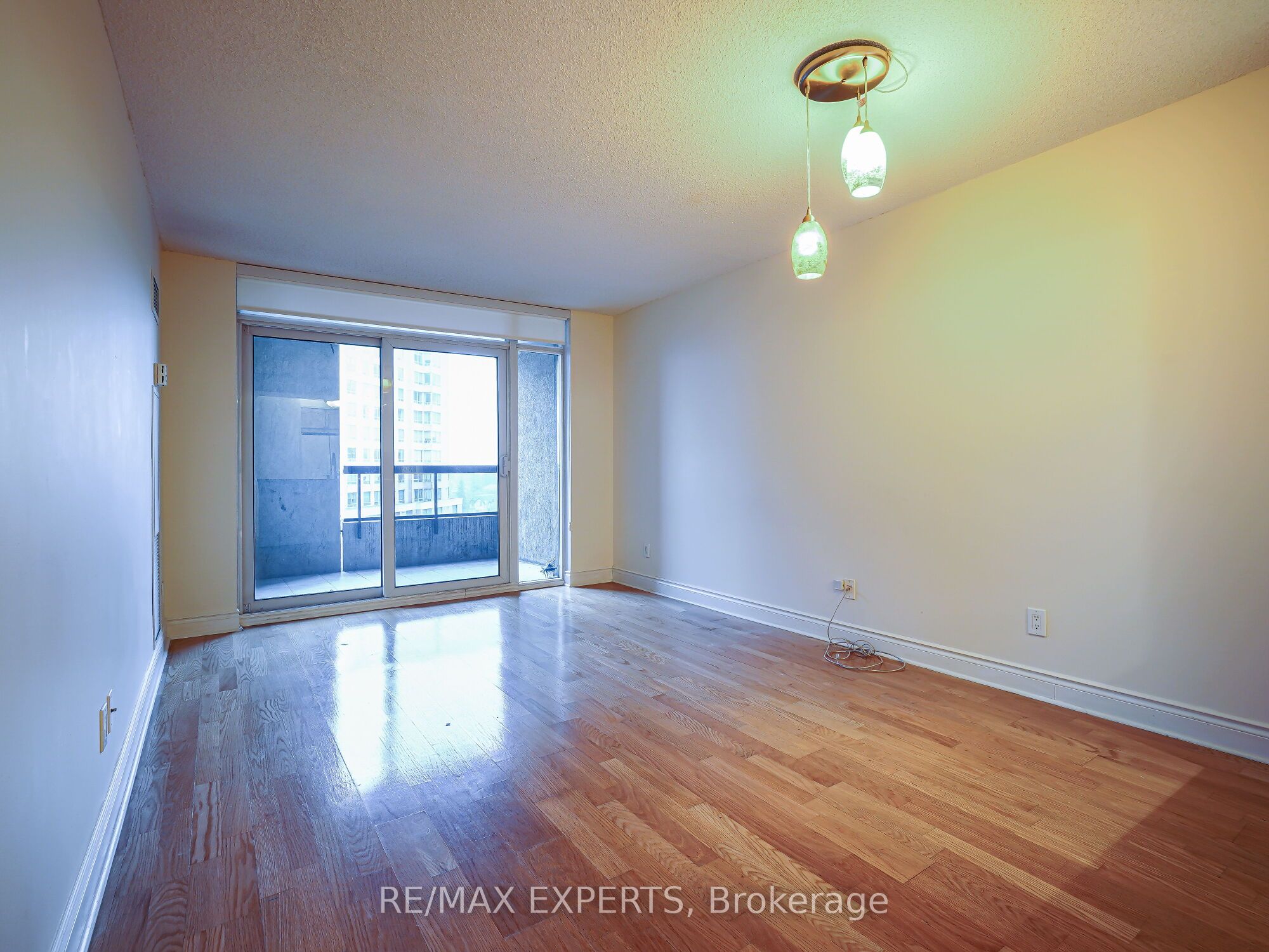 Unit 523 - 15 Northtown Way, North York 3