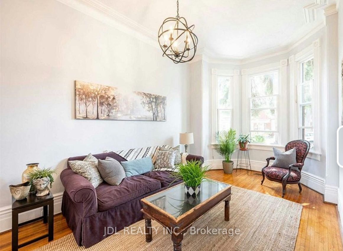 Unit Bedroom A 2nd Floor - 137 Denison Ave Avenue, Toronto 4