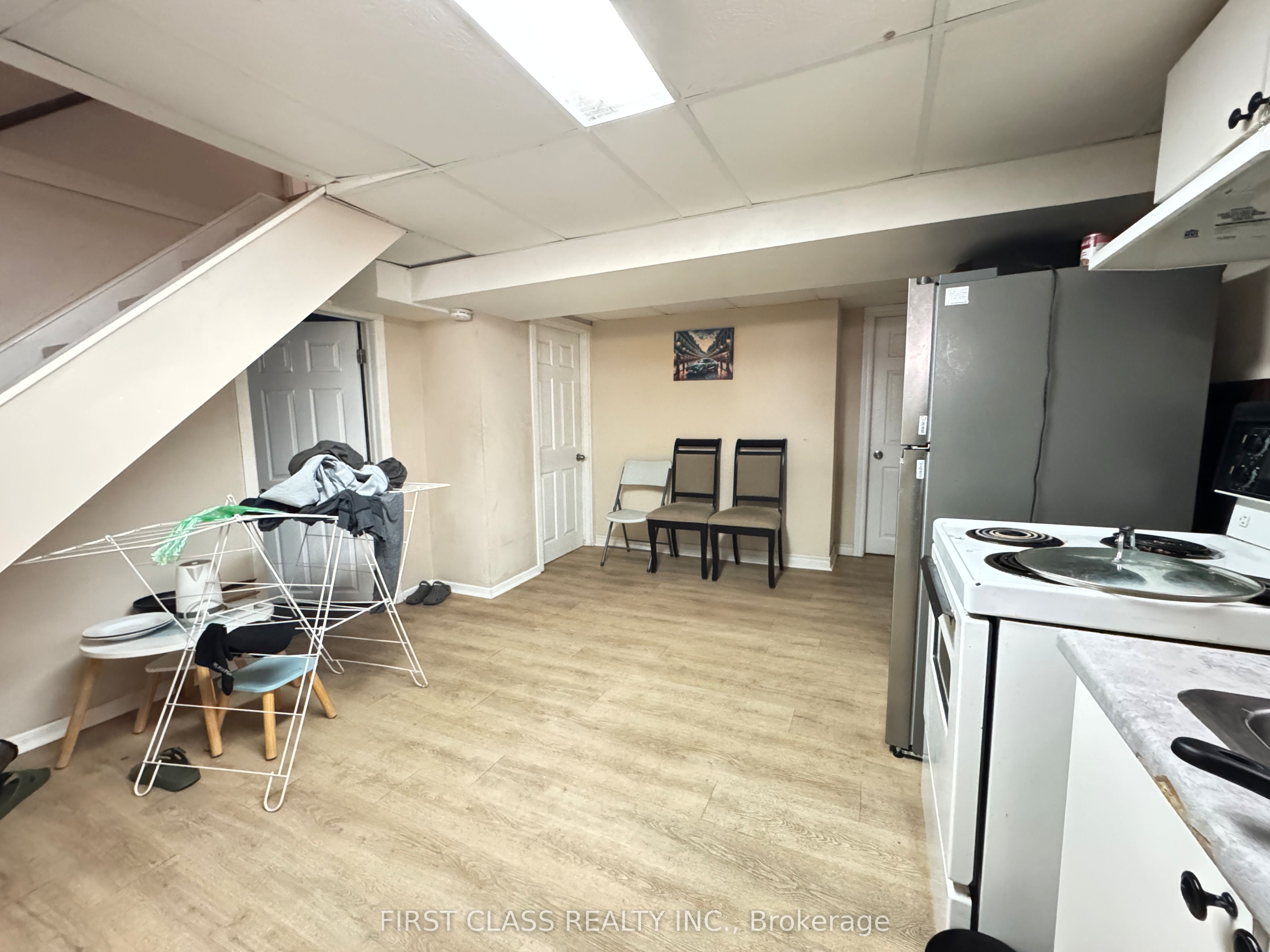 Unit Bsmt - 11 Ellington Drive, Scarborough 5