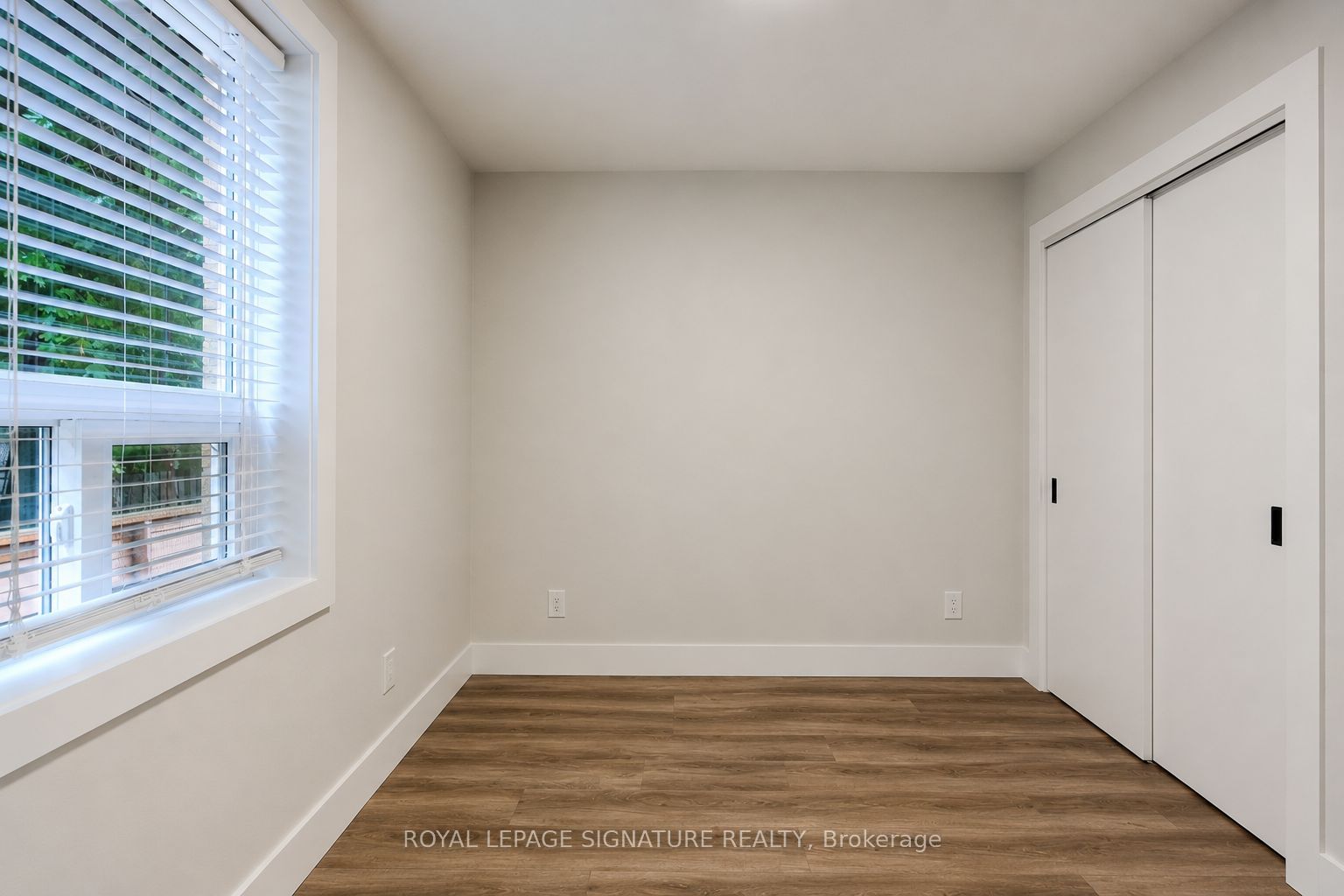 Unit 4 - 1 Hassard Avenue, Toronto 5