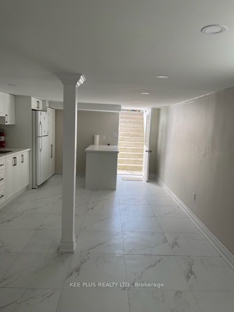 Unit Basement - 38 Cliffside Drive, Scarborough 3
